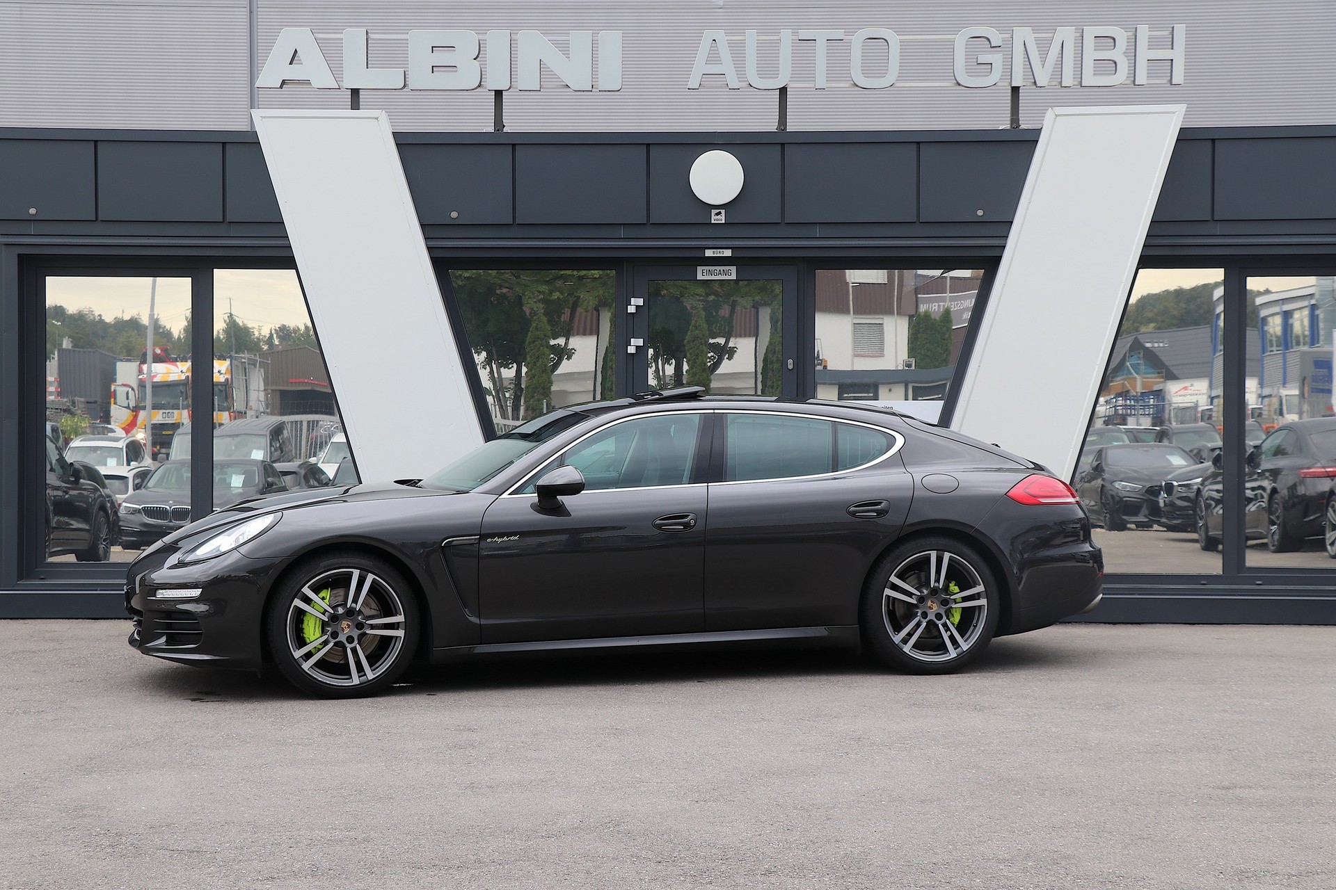 PORSCHE Panamera S E-Hybrid-image-0
