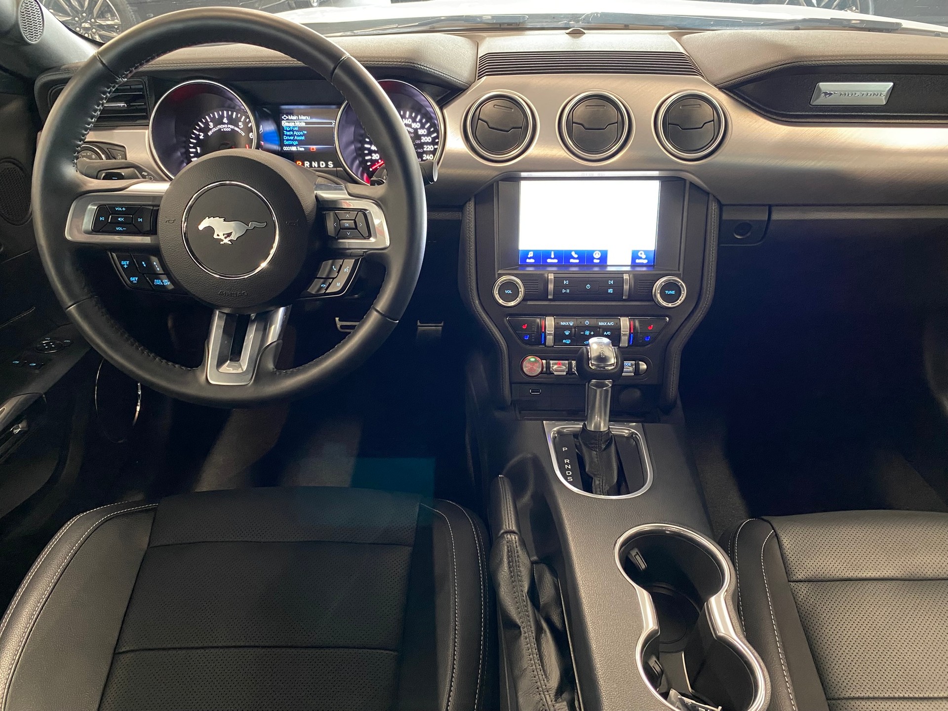 FORD Mustang 5.0 GT Fastback-image-10