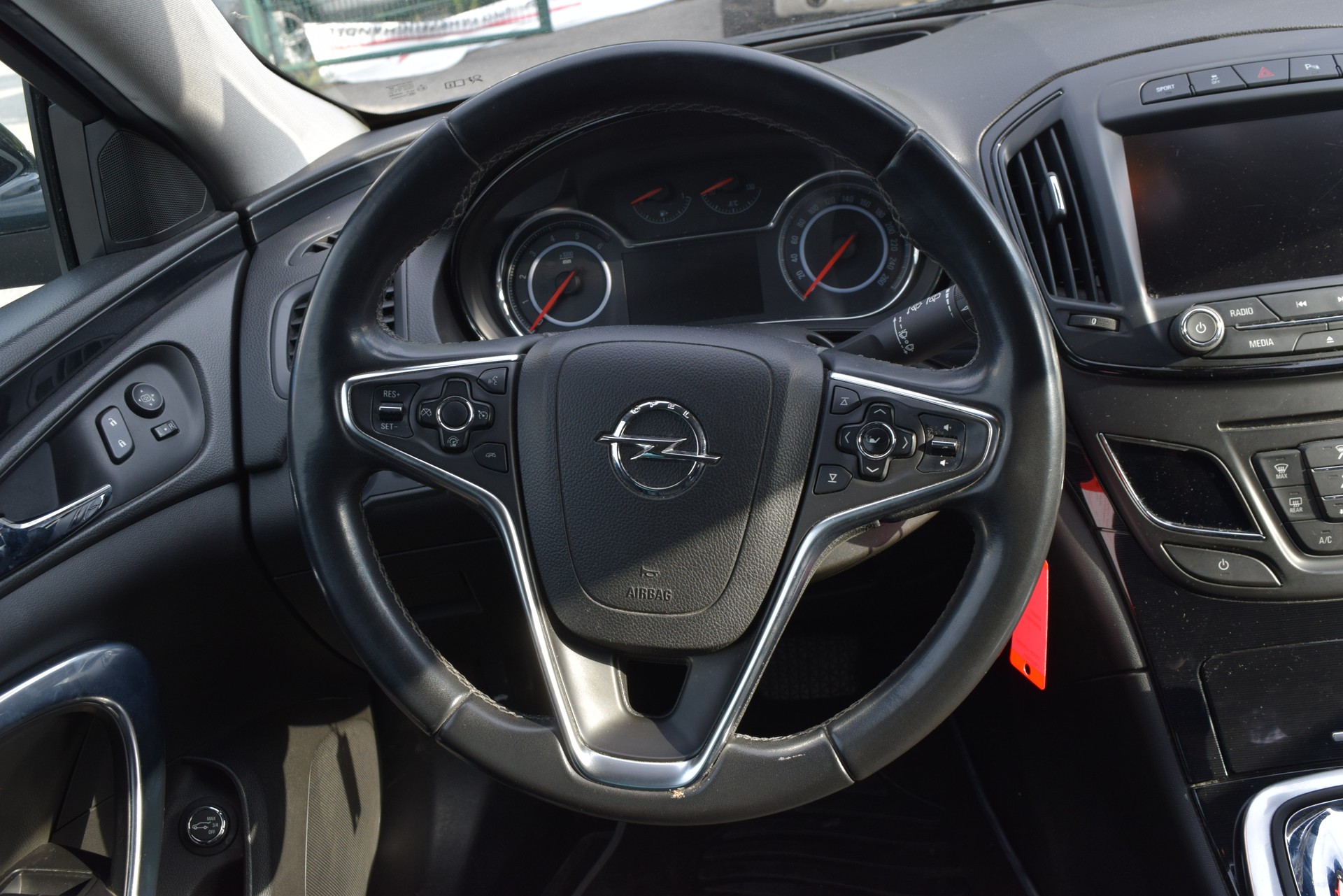 OPEL Insignia Country Tourer 2.0 CDTI 4WD Automatic-image-15