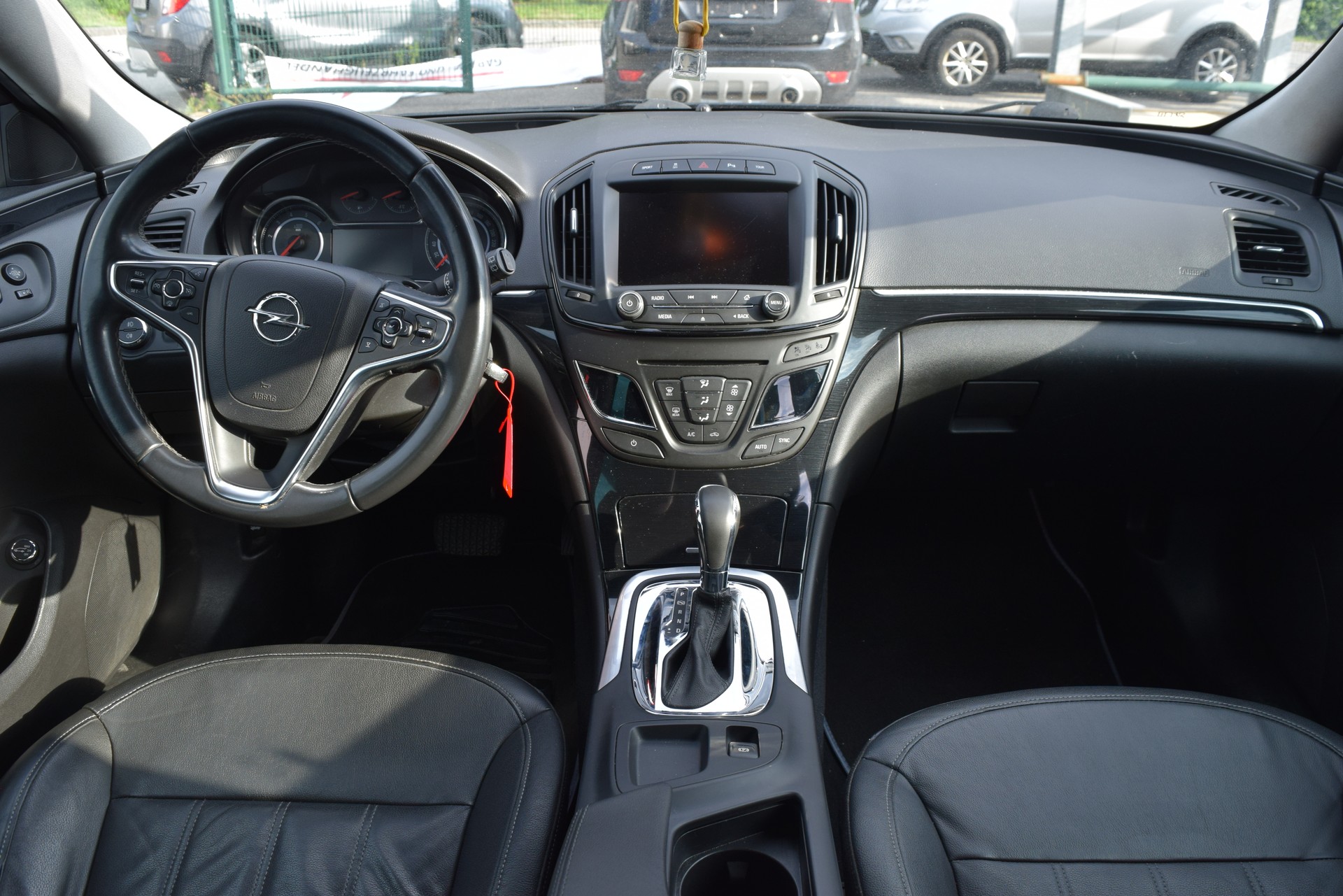 OPEL Insignia Country Tourer 2.0 CDTI 4WD Automatic-image-13