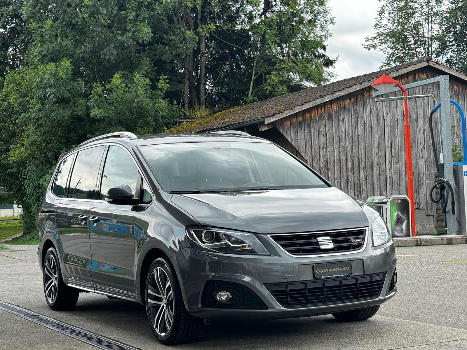 SEAT Alhambra 2.0 TDI FR Line 4Drive*CH-Fahrzeug**7-Plätzer**Integr. Kindersitze**-image-2