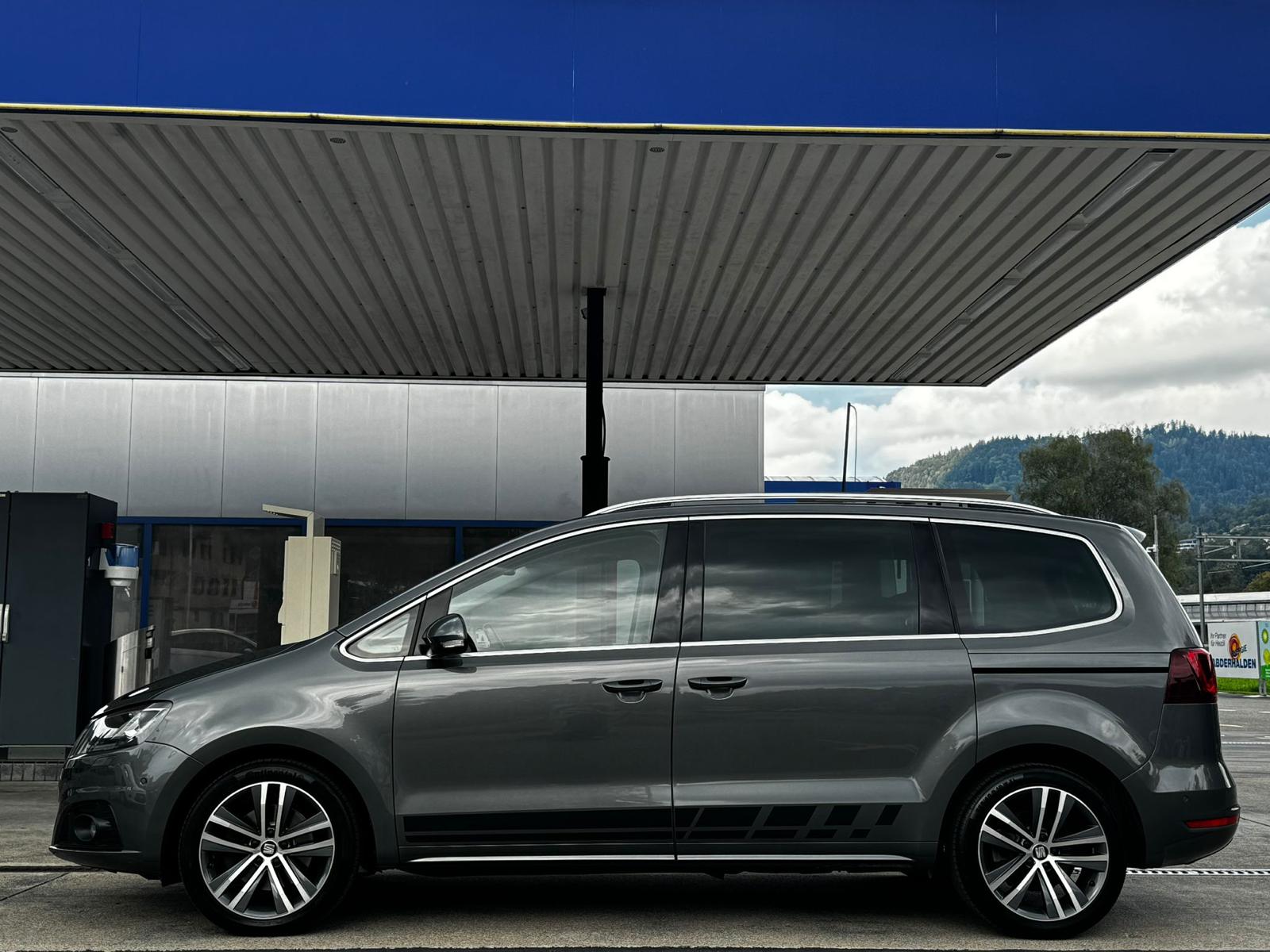 SEAT Alhambra 2.0 TDI FR Line 4Drive*CH-Fahrzeug**7-Plätzer**Integr. Kindersitze**-image-3