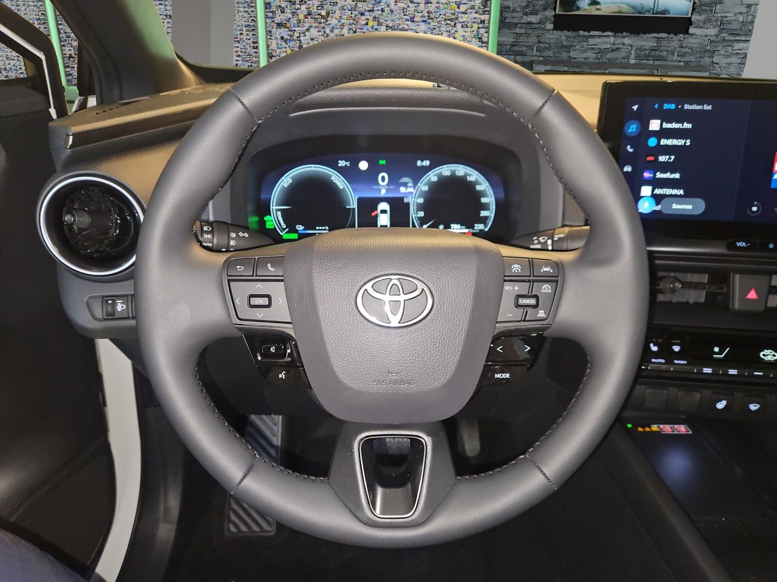 TOYOTA C-HR 2.0 PHEV Swiss Edition-image-10