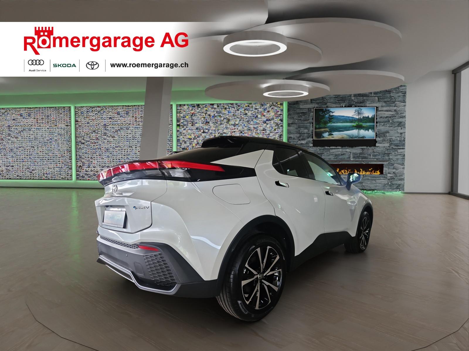 TOYOTA C-HR 2.0 PHEV Swiss Edition-image-3
