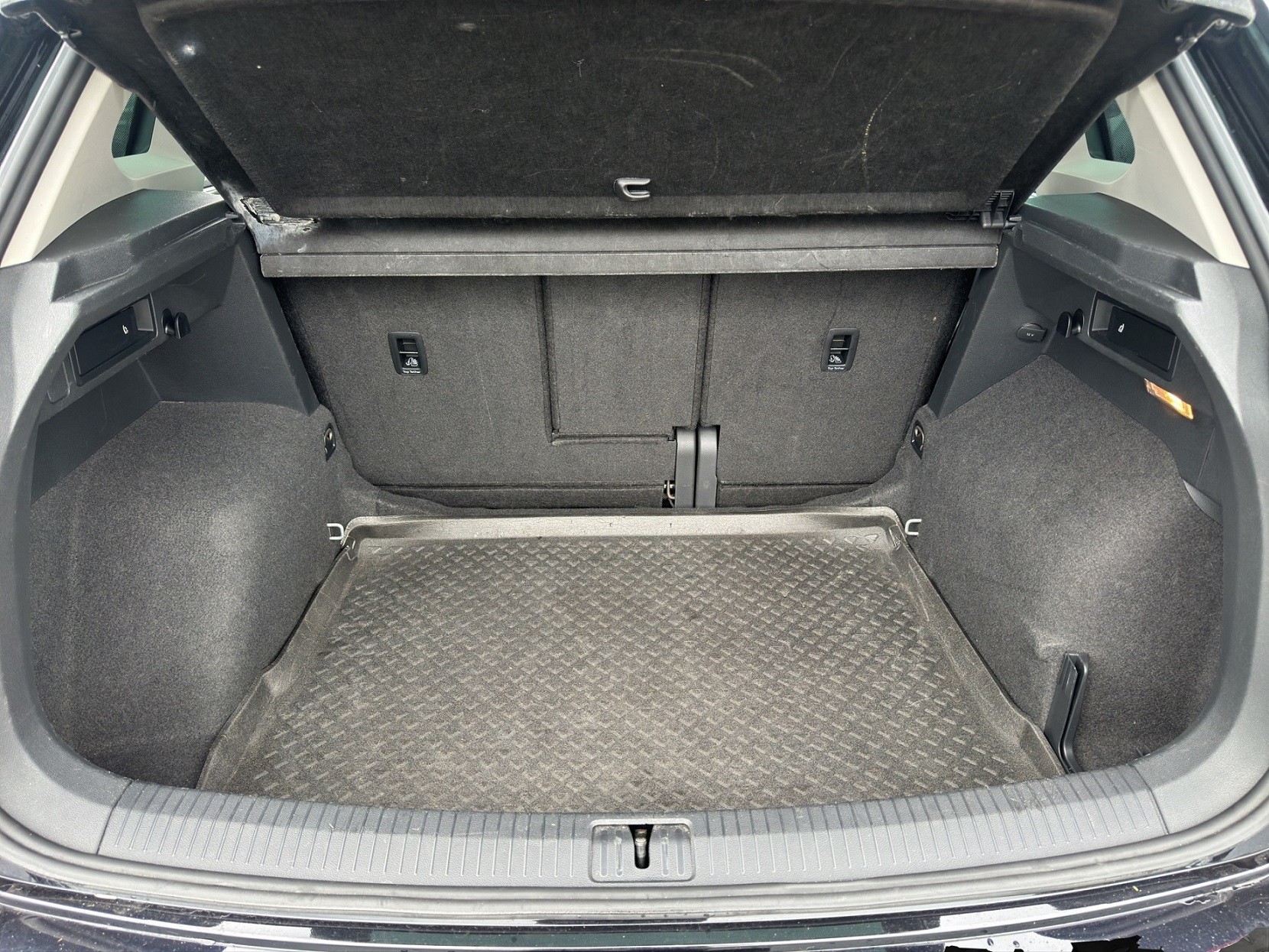 VW Tiguan 2.0 TDI SCR Highline 4Motion DSG-image-15