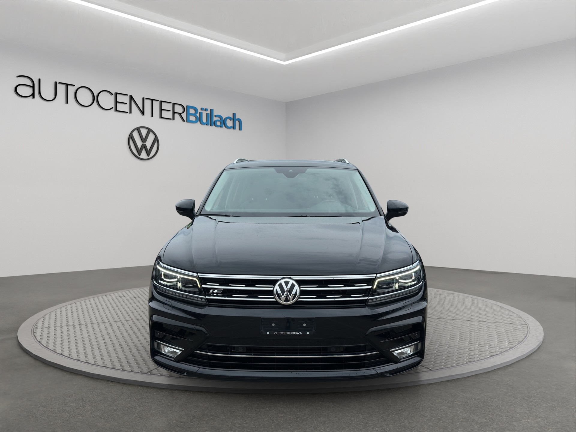 VW Tiguan 2.0 TDI SCR Highline 4Motion DSG-image-1