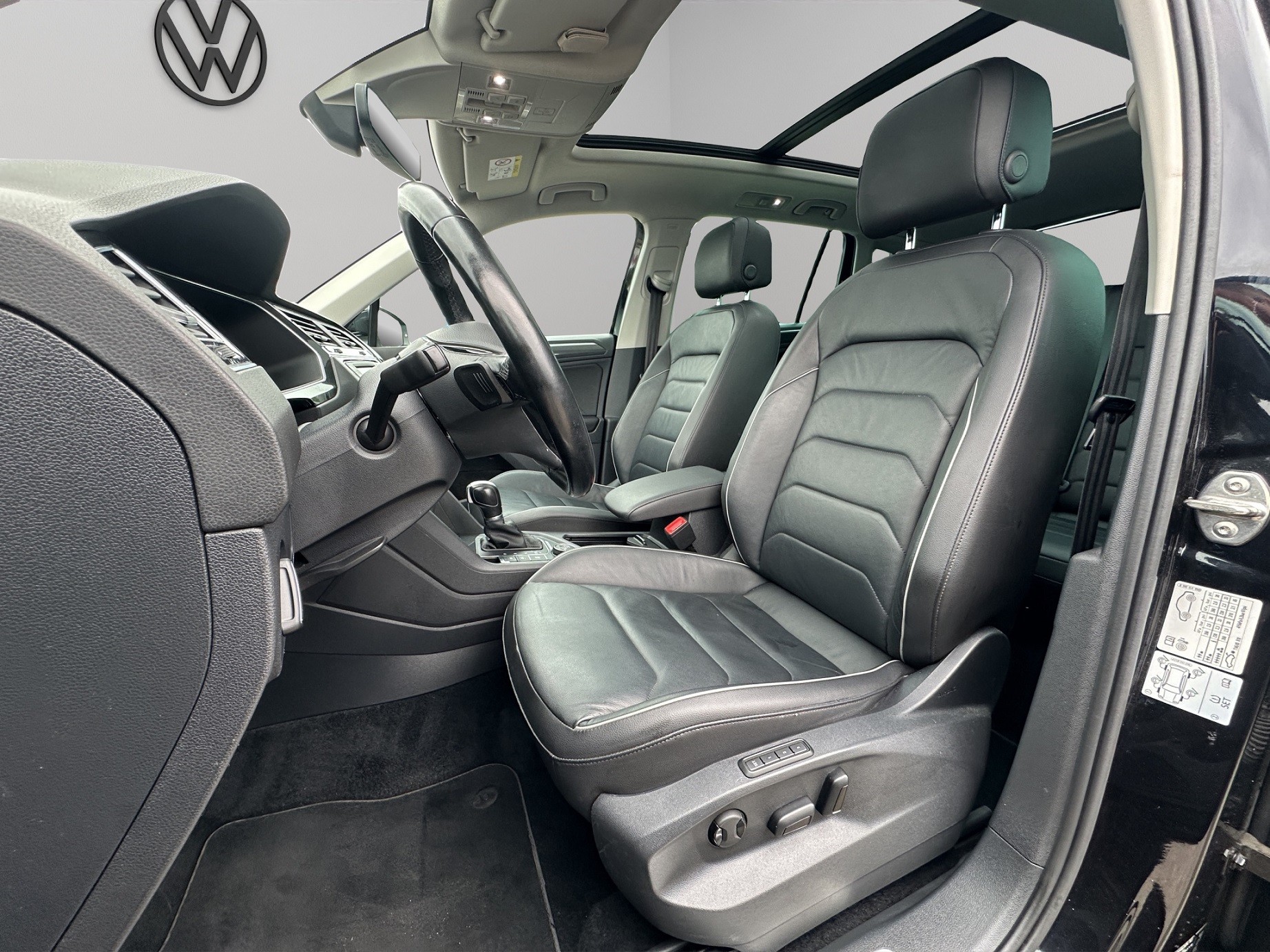 VW Tiguan 2.0 TDI SCR Highline 4Motion DSG-image-8