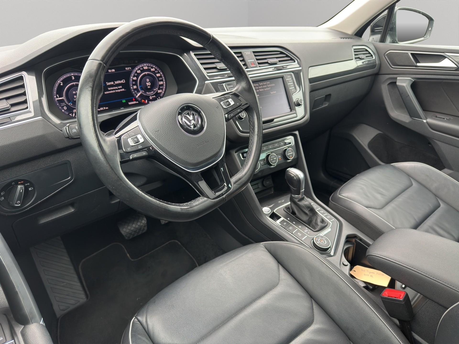 VW Tiguan 2.0 TDI SCR Highline 4Motion DSG-image-9
