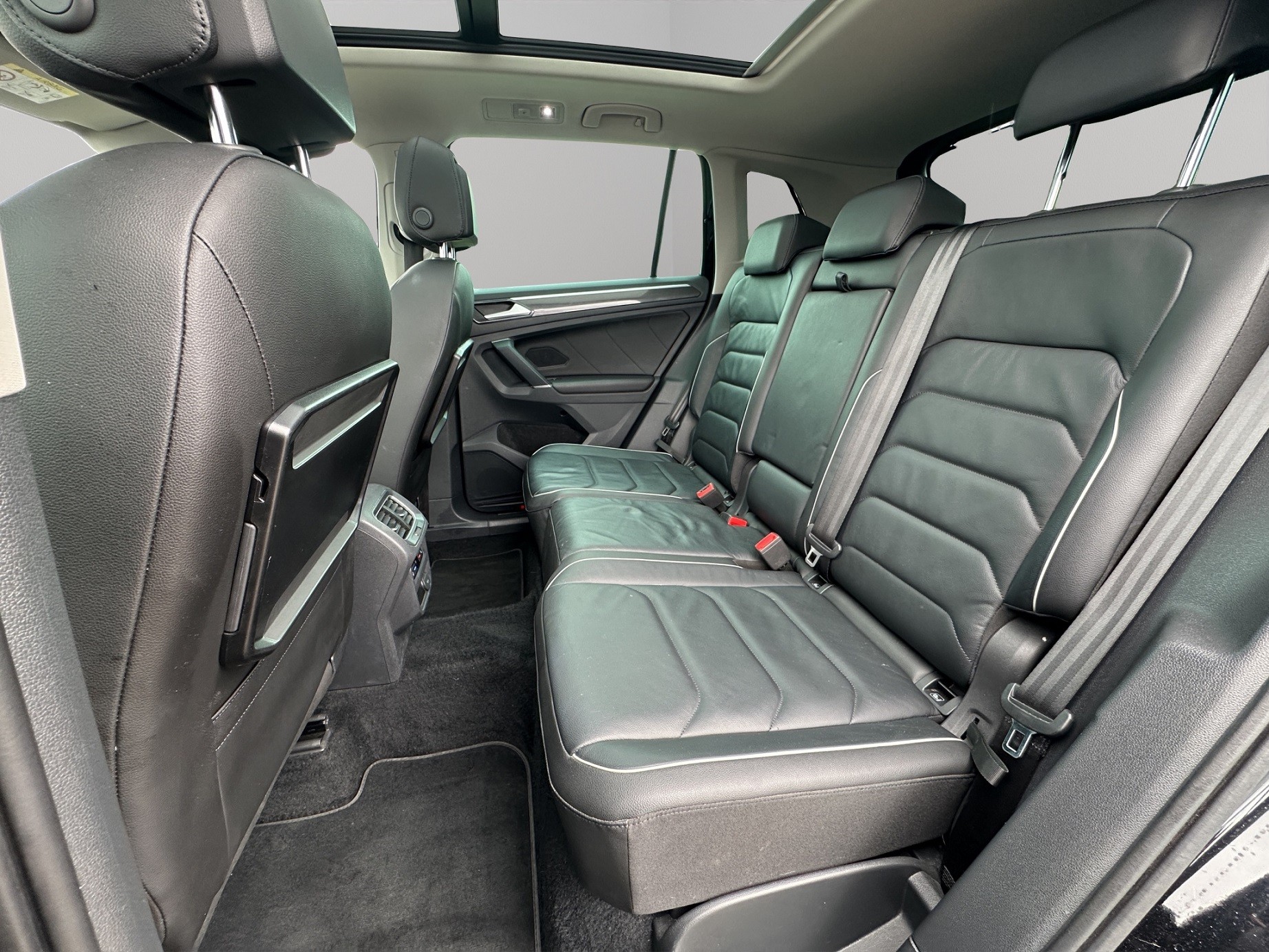 VW Tiguan 2.0 TDI SCR Highline 4Motion DSG-image-10