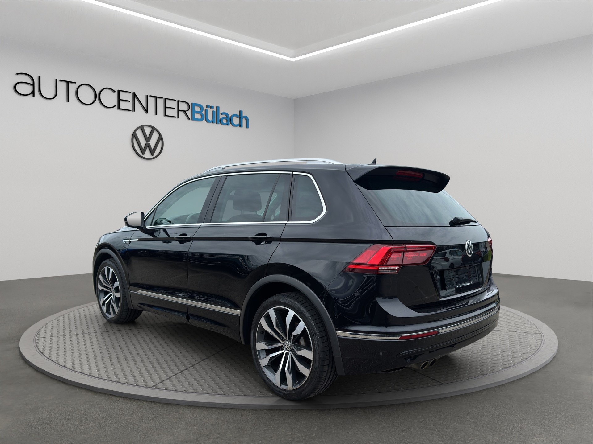 VW Tiguan 2.0 TDI SCR Highline 4Motion DSG-image-6