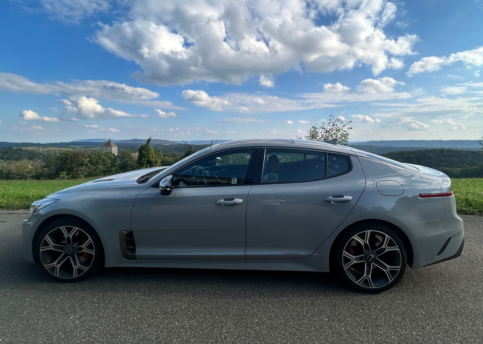 KIA Stinger 3.3 T-GDi GT Automat AWD-image-1