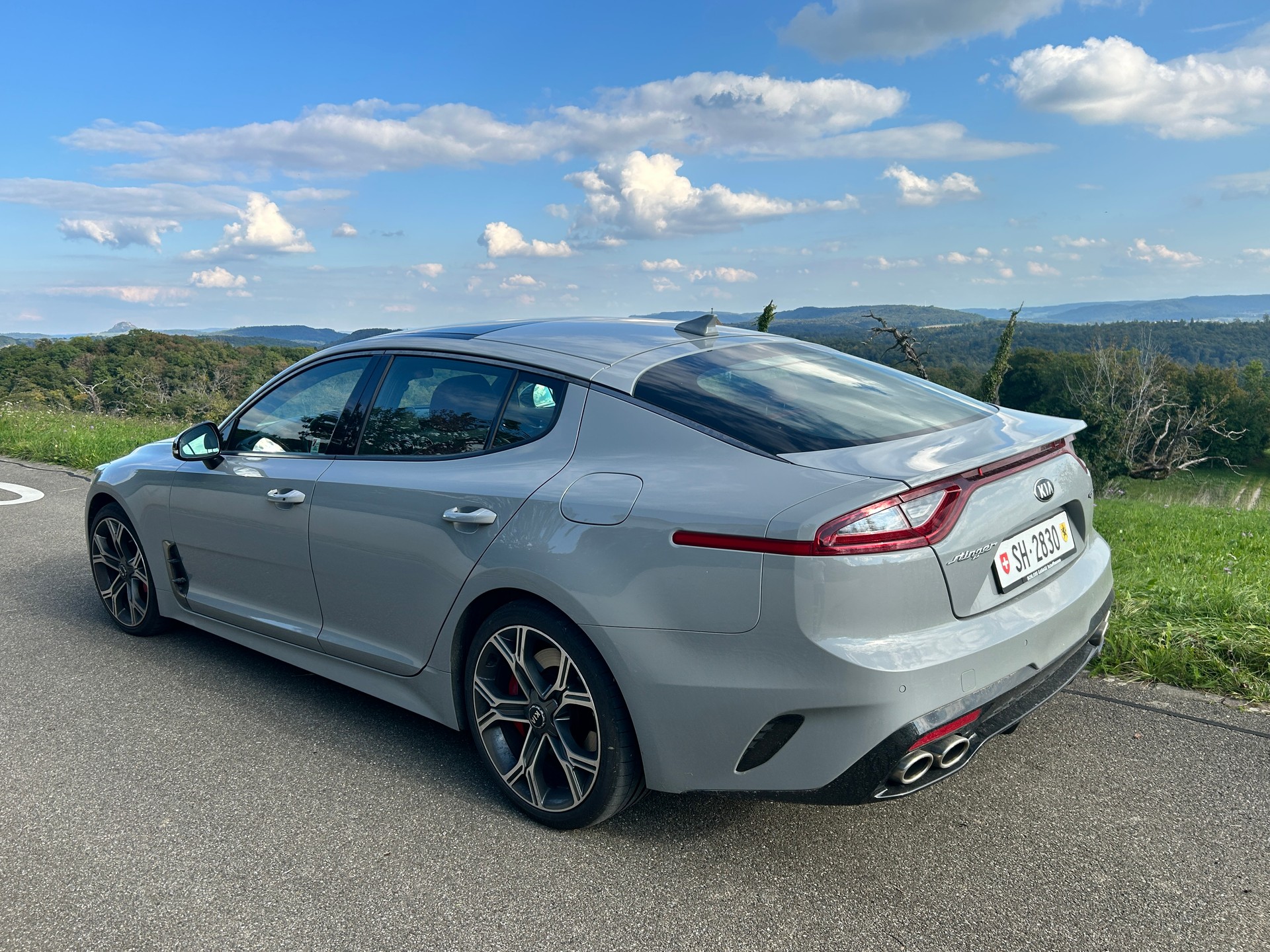 KIA Stinger 3.3 T-GDi GT Automat AWD-image-2
