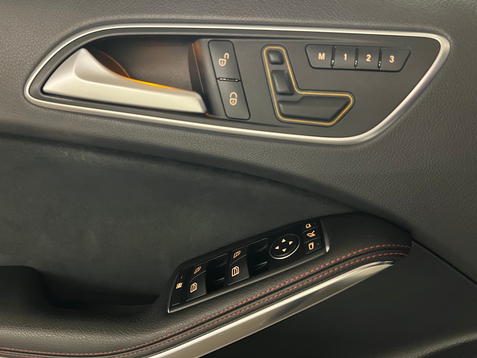 MERCEDES-BENZ A 45 AMG 4Matic Speedshift 360 Ps-image-5
