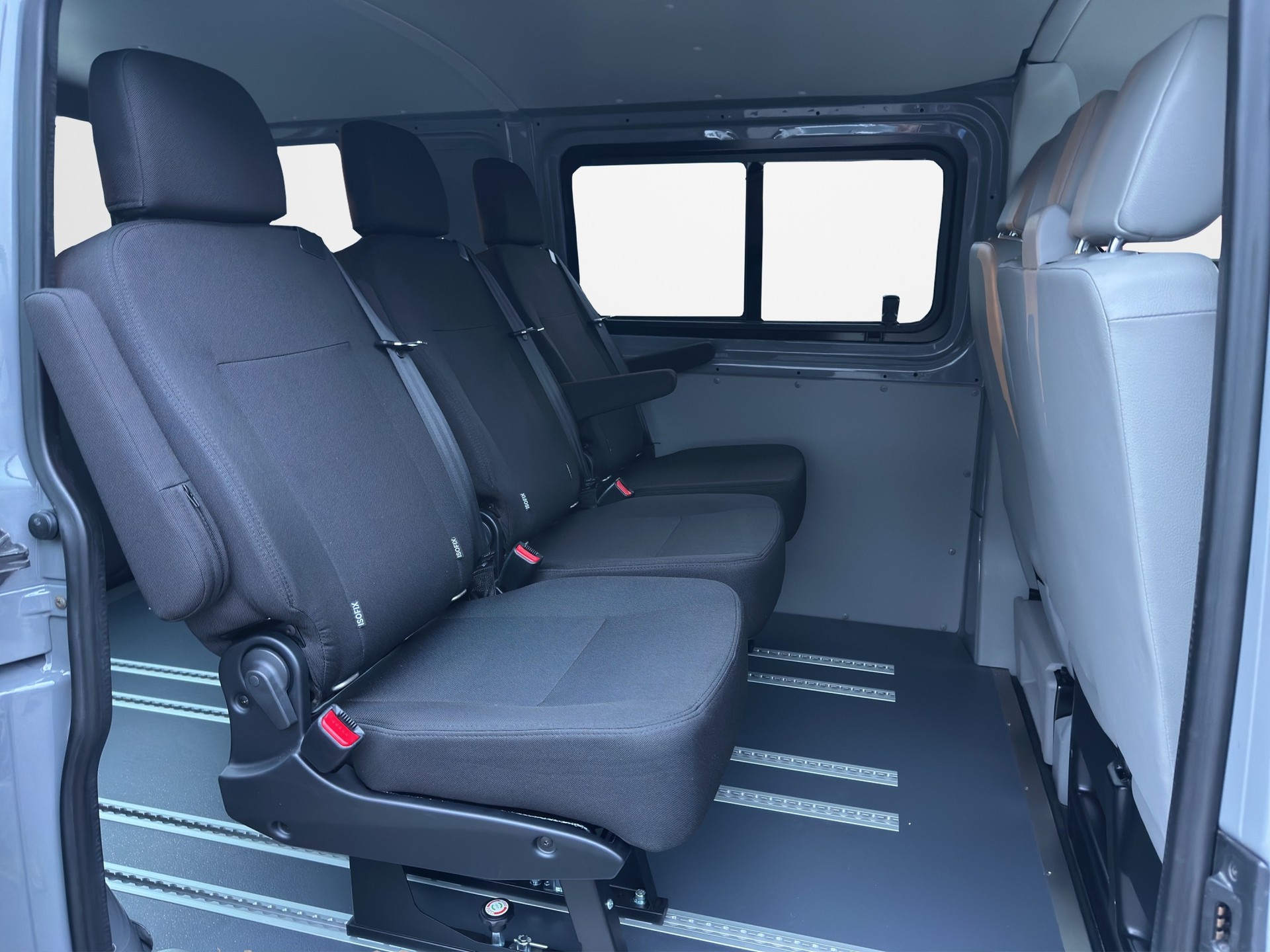 VW 2.0TDI Kombi 4Motion-image-14