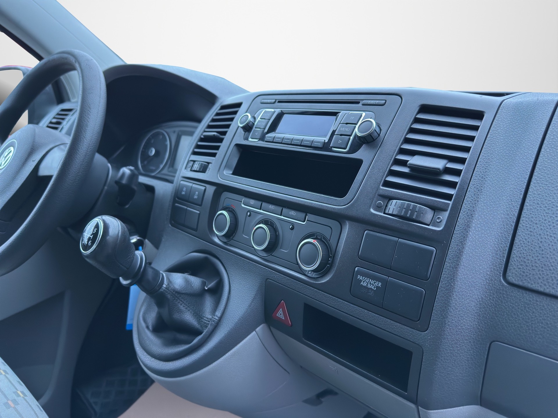 VW 2.0TDI Kombi 4Motion-image-12
