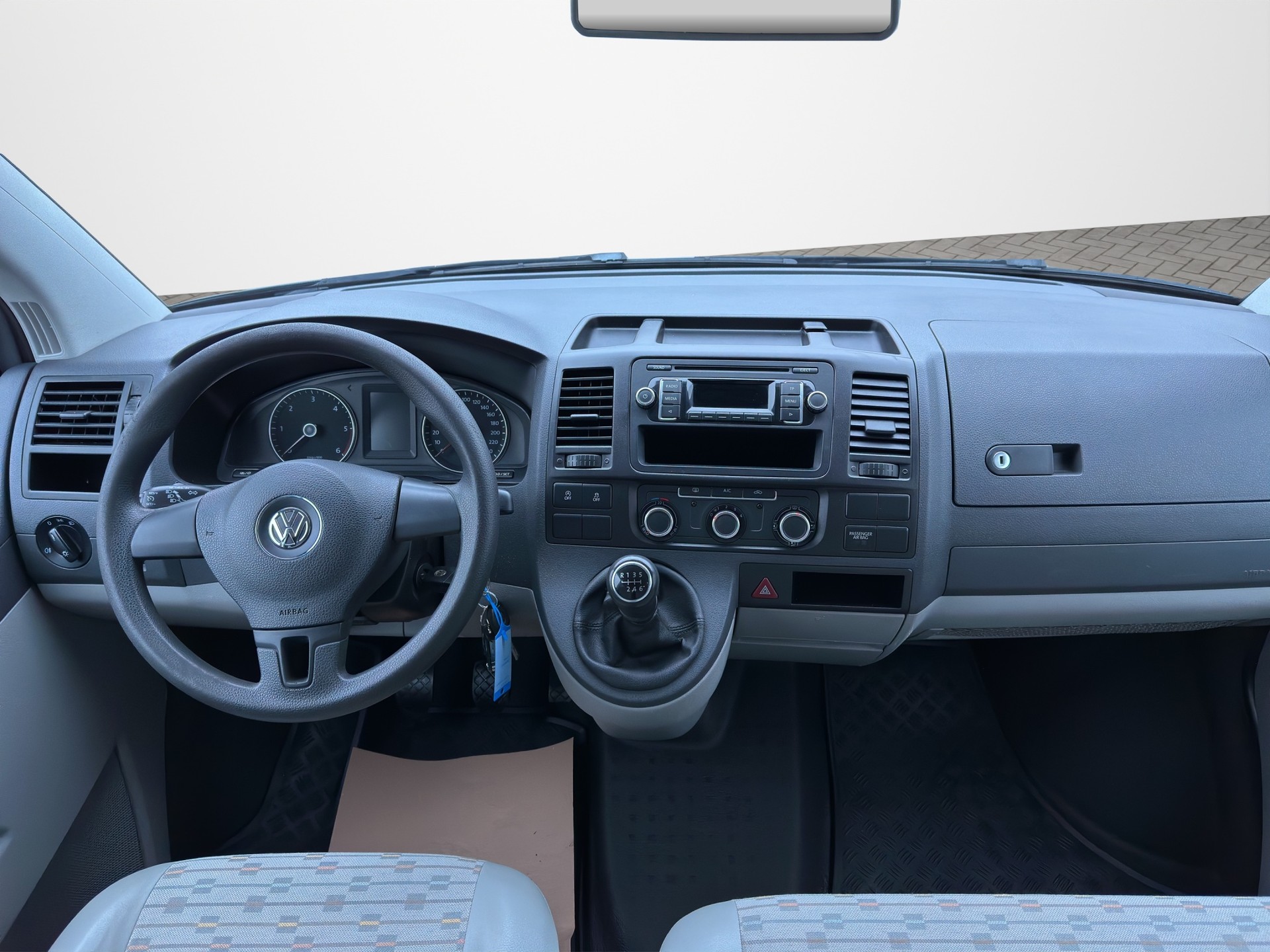 VW 2.0TDI Kombi 4Motion-image-10