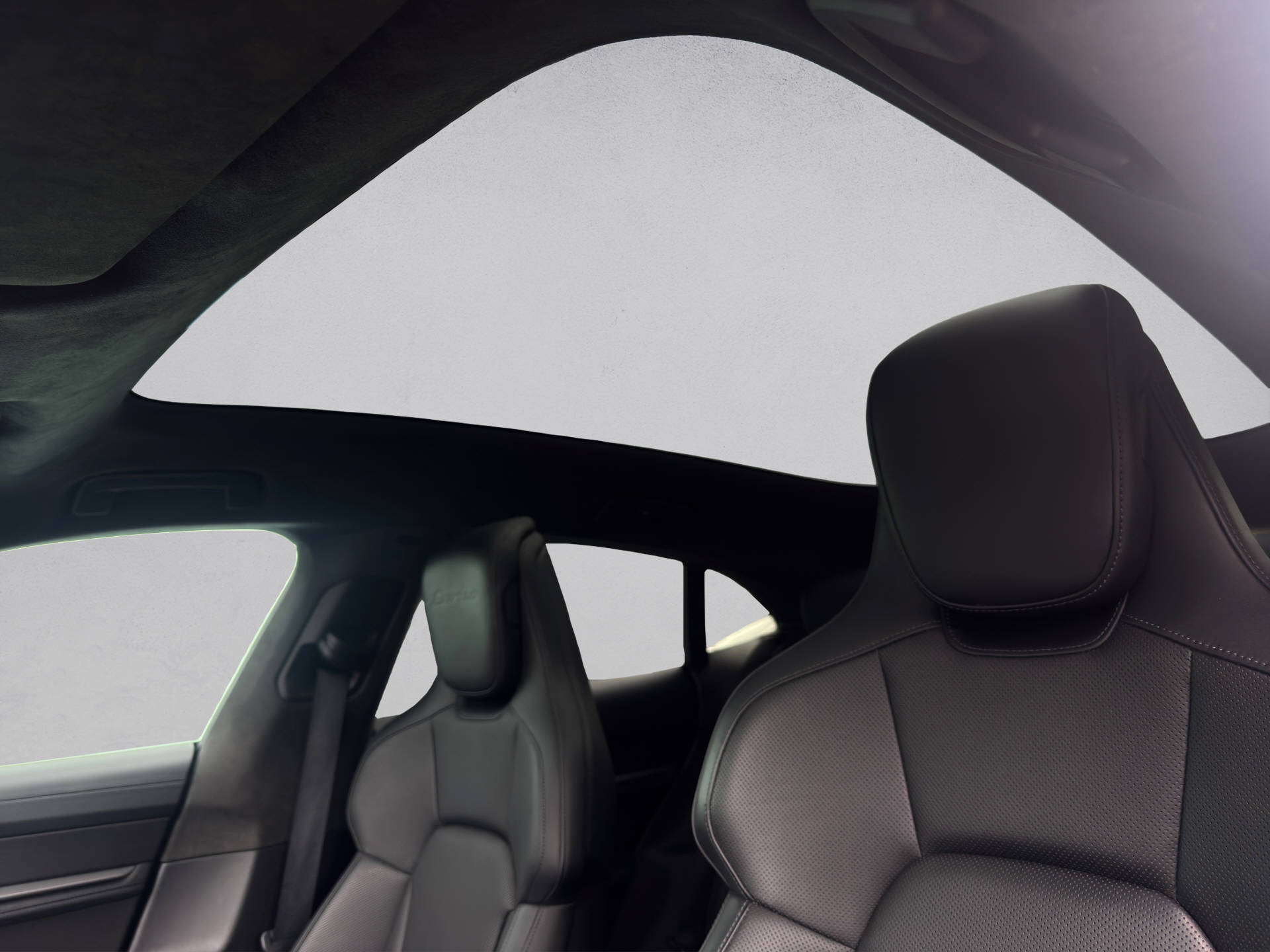 PORSCHE Taycan Turbo Cross Turismo-image-14
