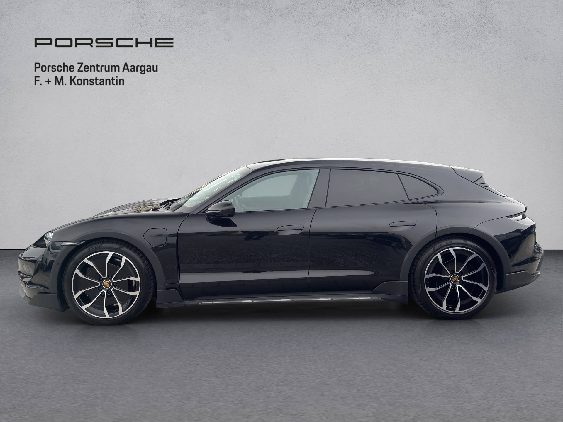 PORSCHE Taycan Turbo Cross Turismo-image-2