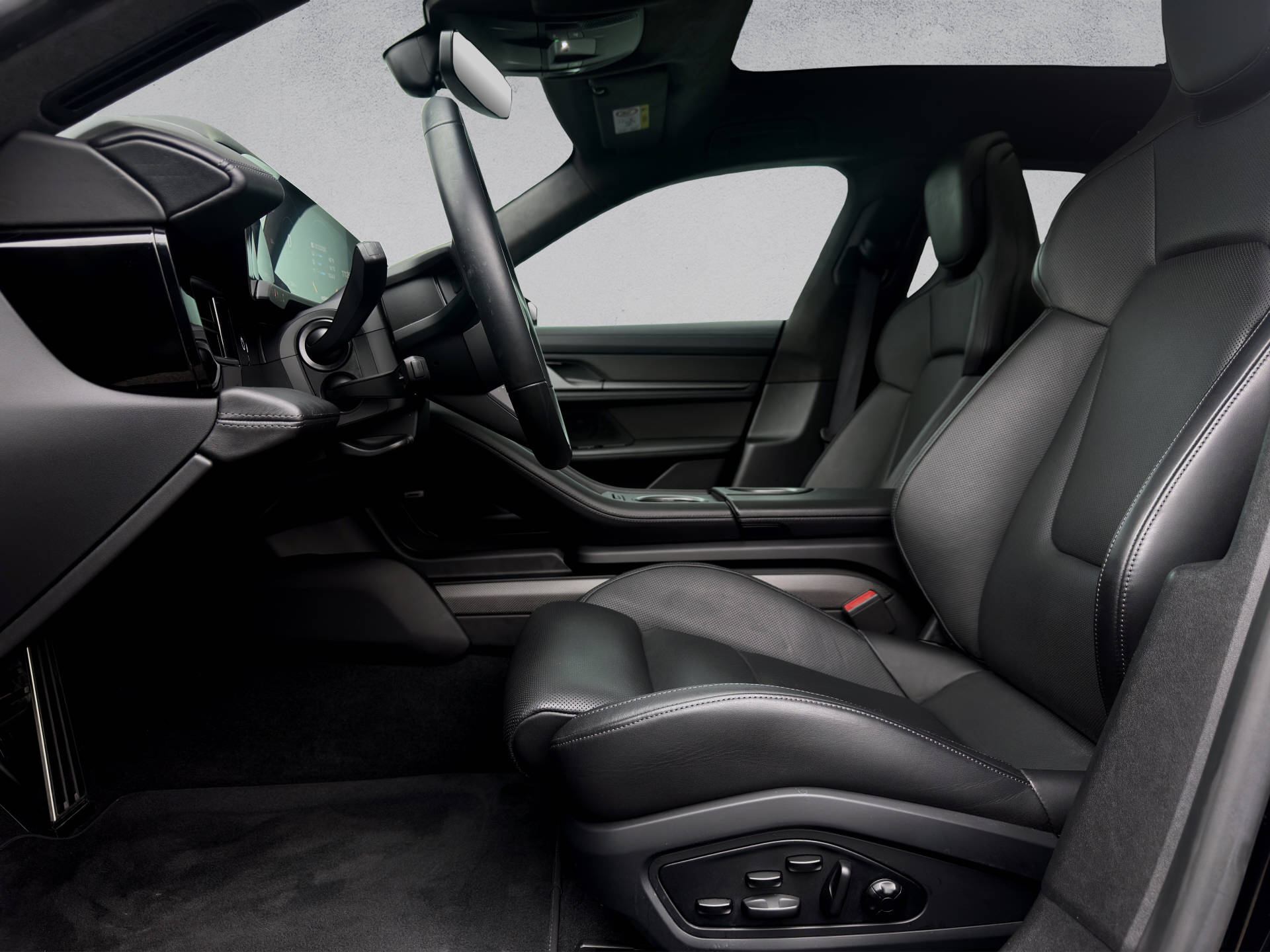 PORSCHE Taycan Turbo Cross Turismo-image-6