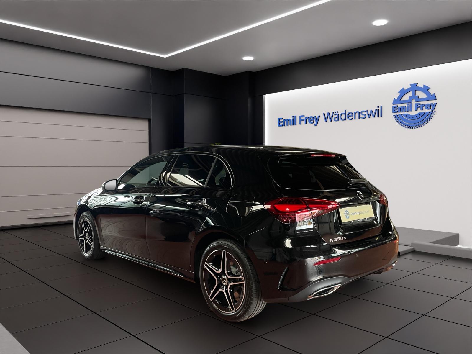 MERCEDES-BENZ A 250 e EQ Star AMG Line-image-2
