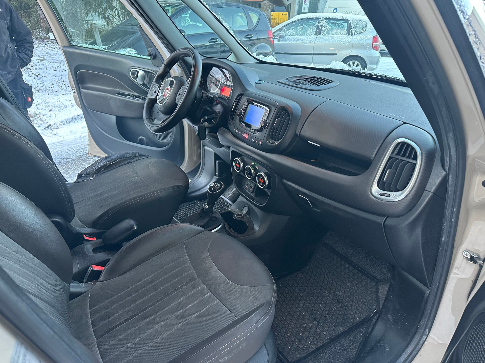 FIAT 500L Living 1.3 JTD Business Class Dualogic-image-13