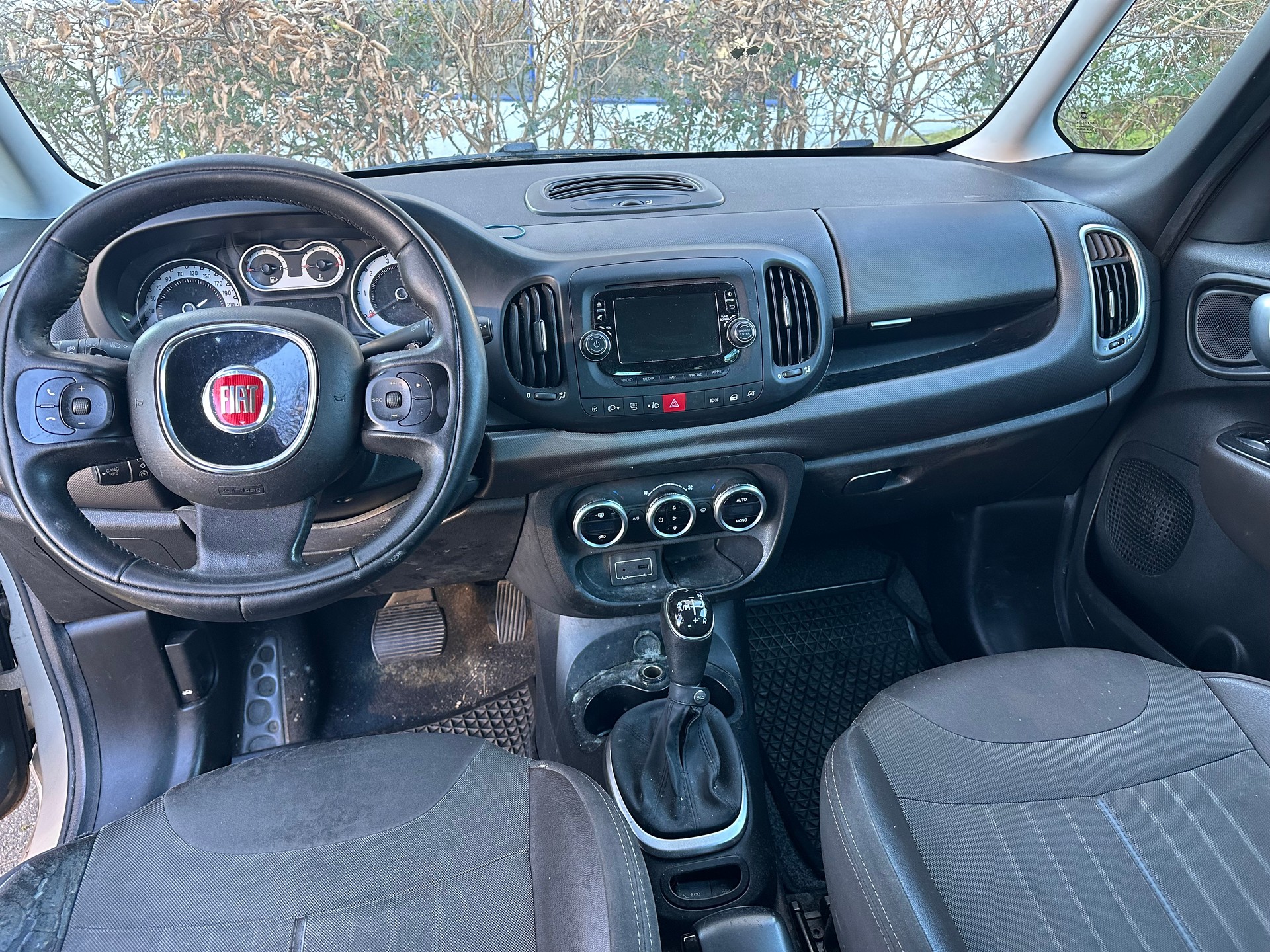FIAT 500L Living 1.3 JTD Business Class Dualogic-image-10