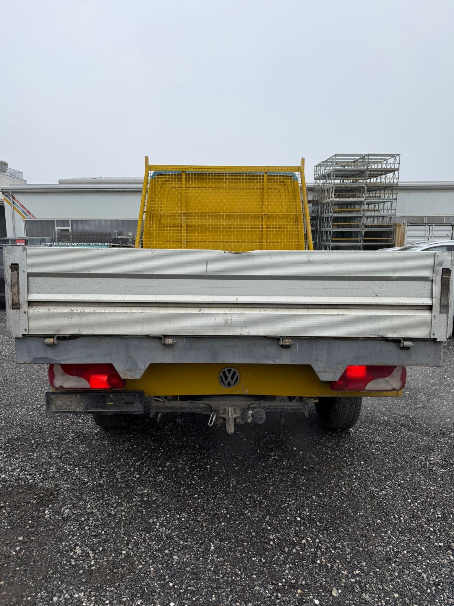 VW Crafter 35 2.5 TDI 109 PS-image-3