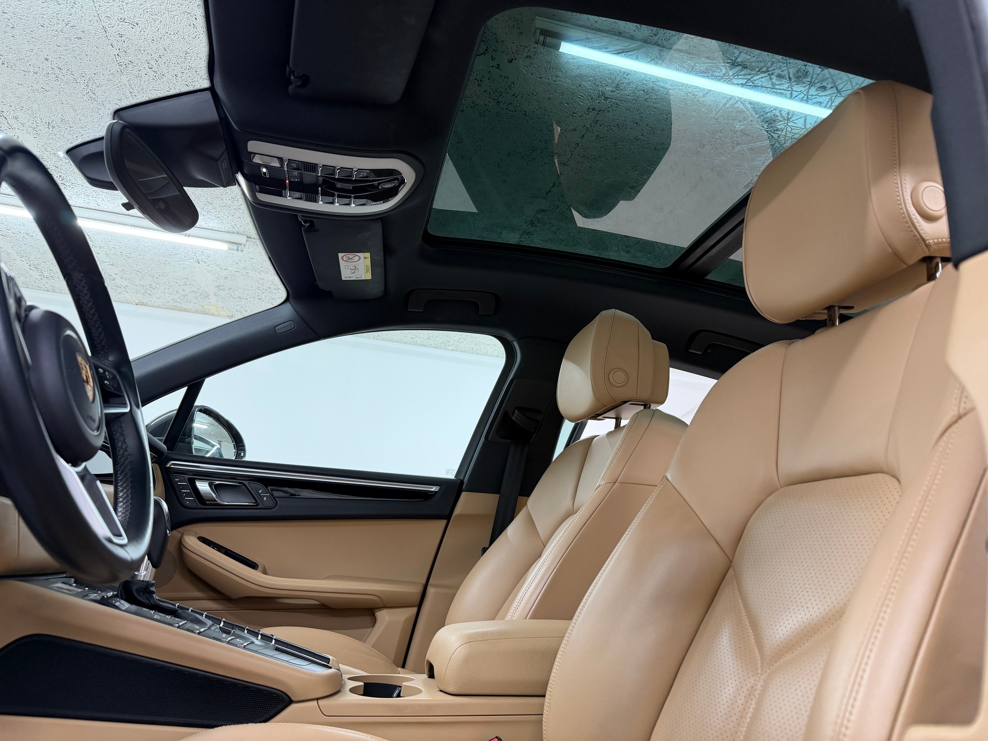 PORSCHE Macan S 3.0 V6 340PS (VOLCANO GREY) PDK / RF-Kamera / Leder / Panoramadach / Sitz/Lenkradheizung / PDLS /-image-7