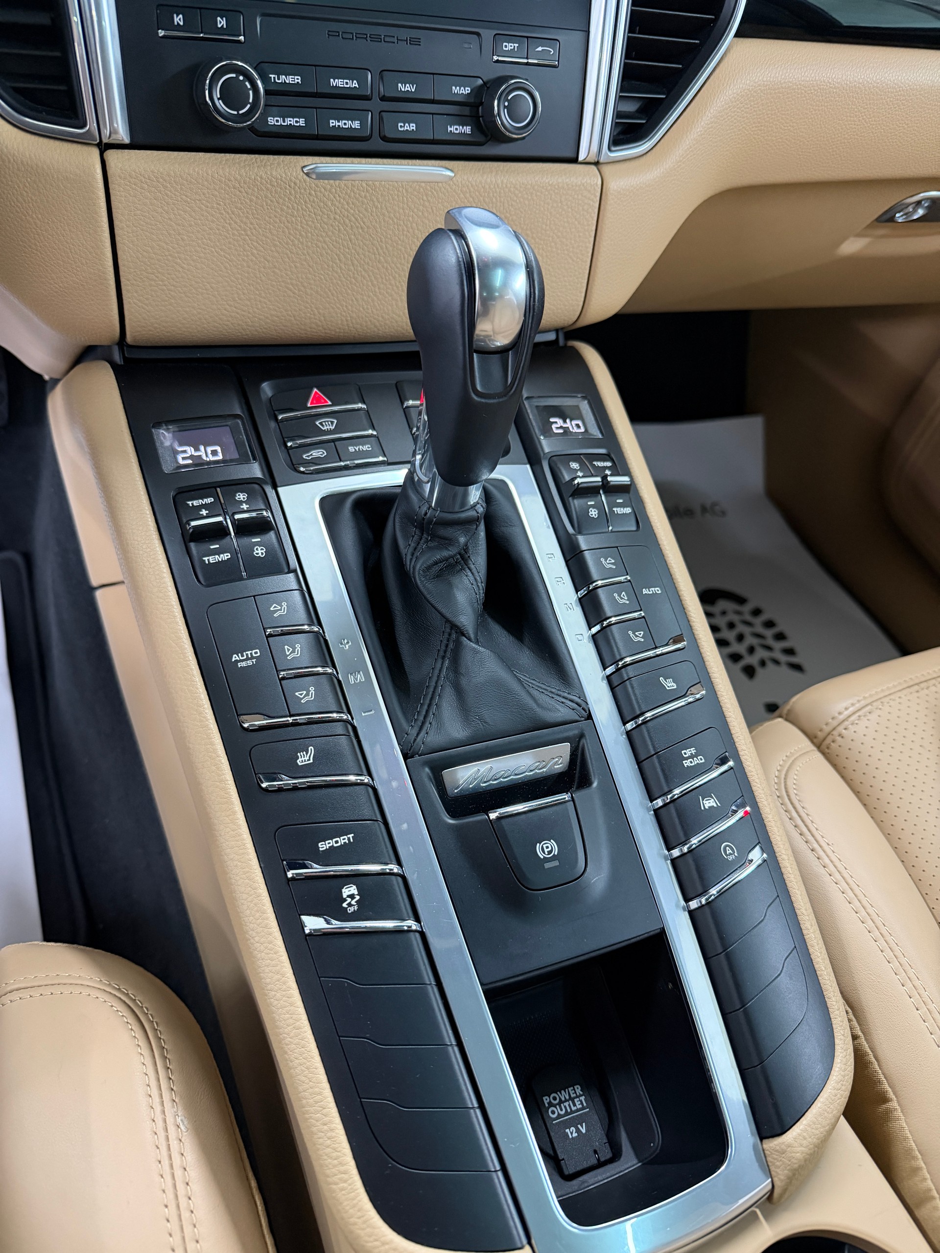 PORSCHE Macan S 3.0 V6 340PS (VOLCANO GREY) PDK / RF-Kamera / Leder / Panoramadach / Sitz/Lenkradheizung / PDLS /-image-15