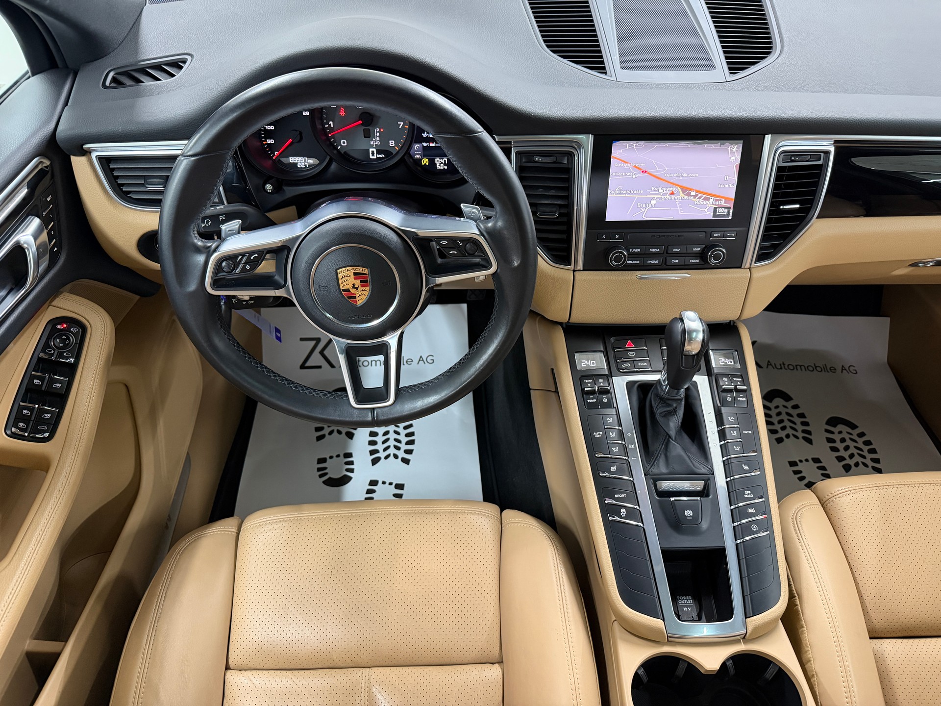 PORSCHE Macan S 3.0 V6 340PS (VOLCANO GREY) PDK / RF-Kamera / Leder / Panoramadach / Sitz/Lenkradheizung / PDLS /-image-11