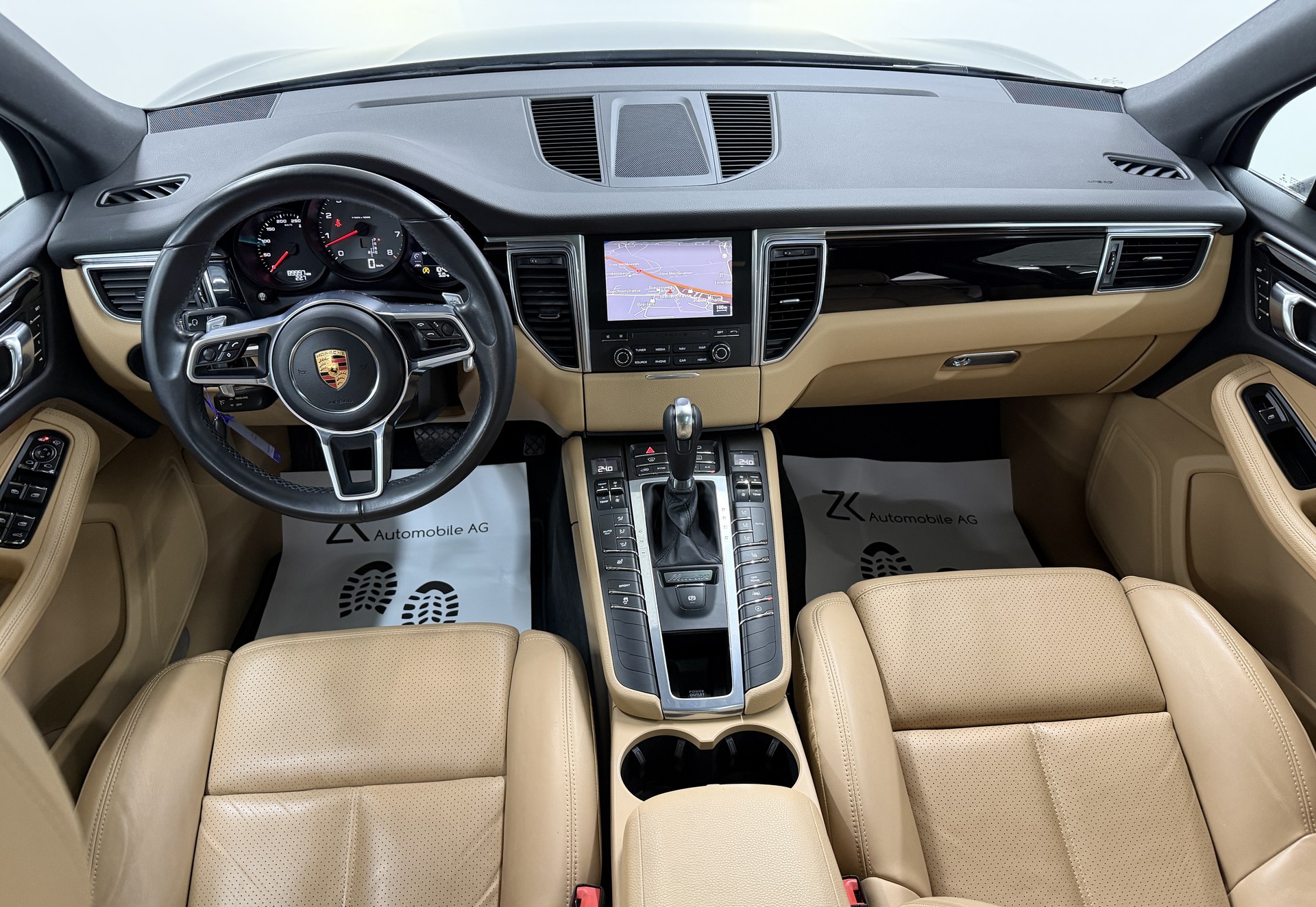 PORSCHE Macan S 3.0 V6 340PS (VOLCANO GREY) PDK / RF-Kamera / Leder / Panoramadach / Sitz/Lenkradheizung / PDLS /-image-10