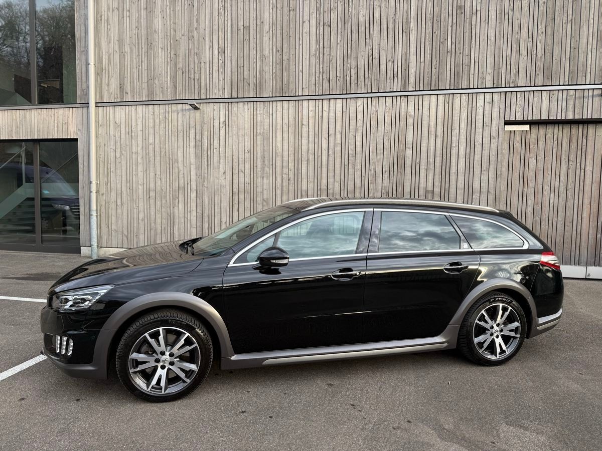 PEUGEOT 508 RXH 2.0 HDI Hybrid4 ETG6-image-3