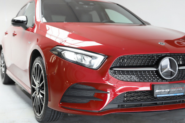 MERCEDES-BENZ A 250e AMG Line-image-1