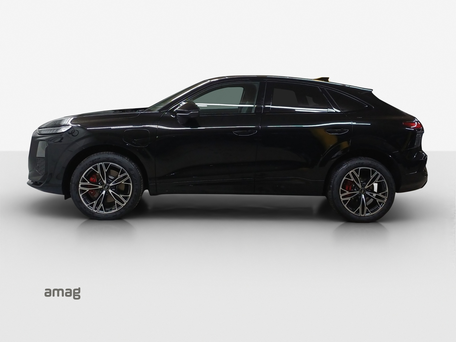 AUDI Q3 Sportback e-hybrid 200 kW S tronig-image-1