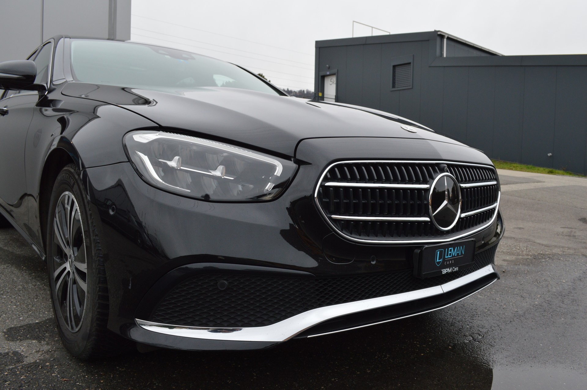 MERCEDES-BENZ E 200 4Matic 9G-Tronic-image-4
