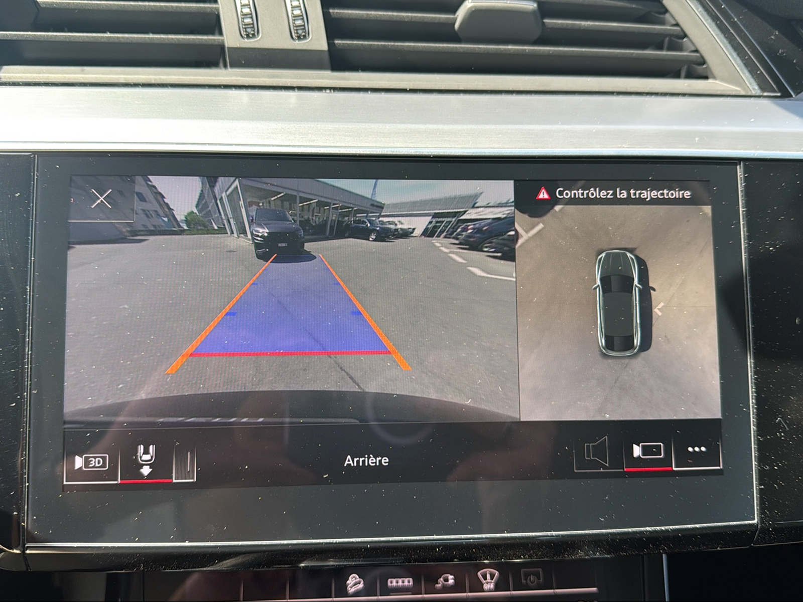 AUDI e-tron 50 Sportback S Line quattro-image-18
