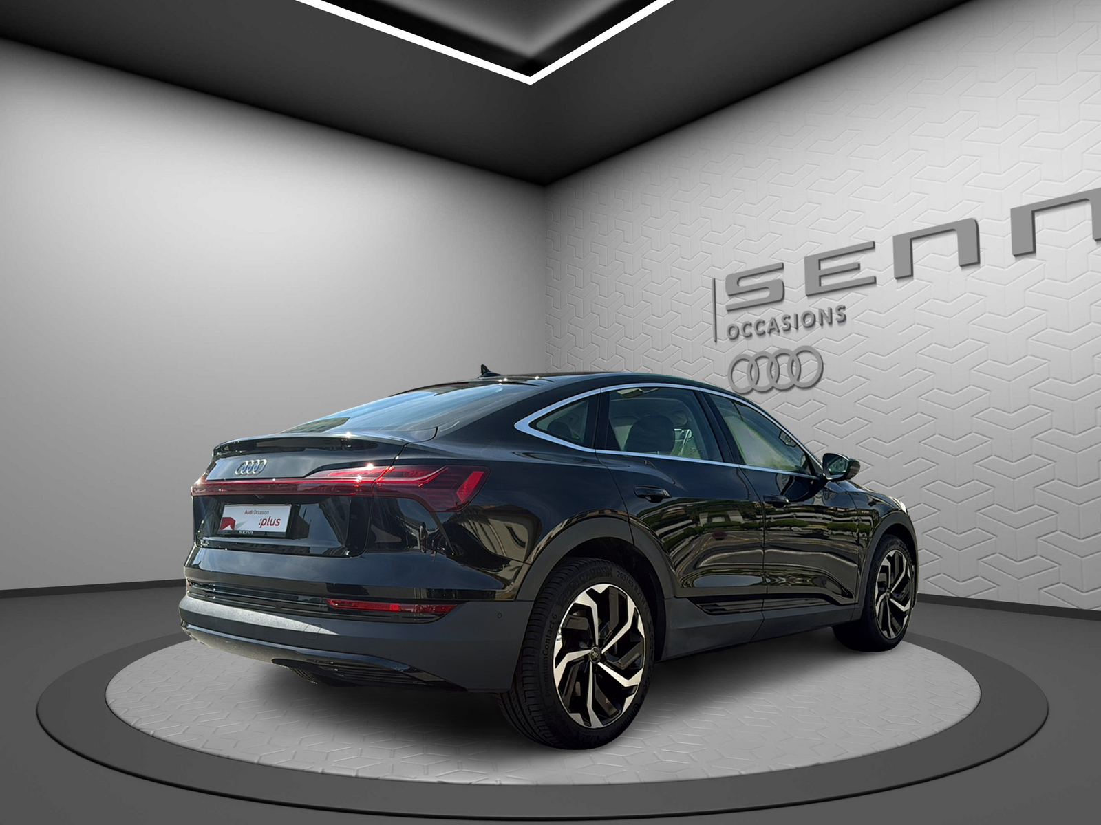 AUDI e-tron 50 Sportback S Line quattro-image-5