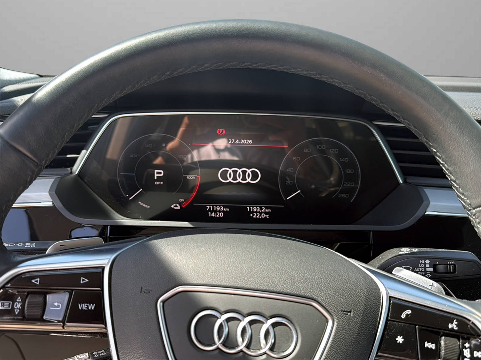 AUDI e-tron 50 Sportback S Line quattro-image-13