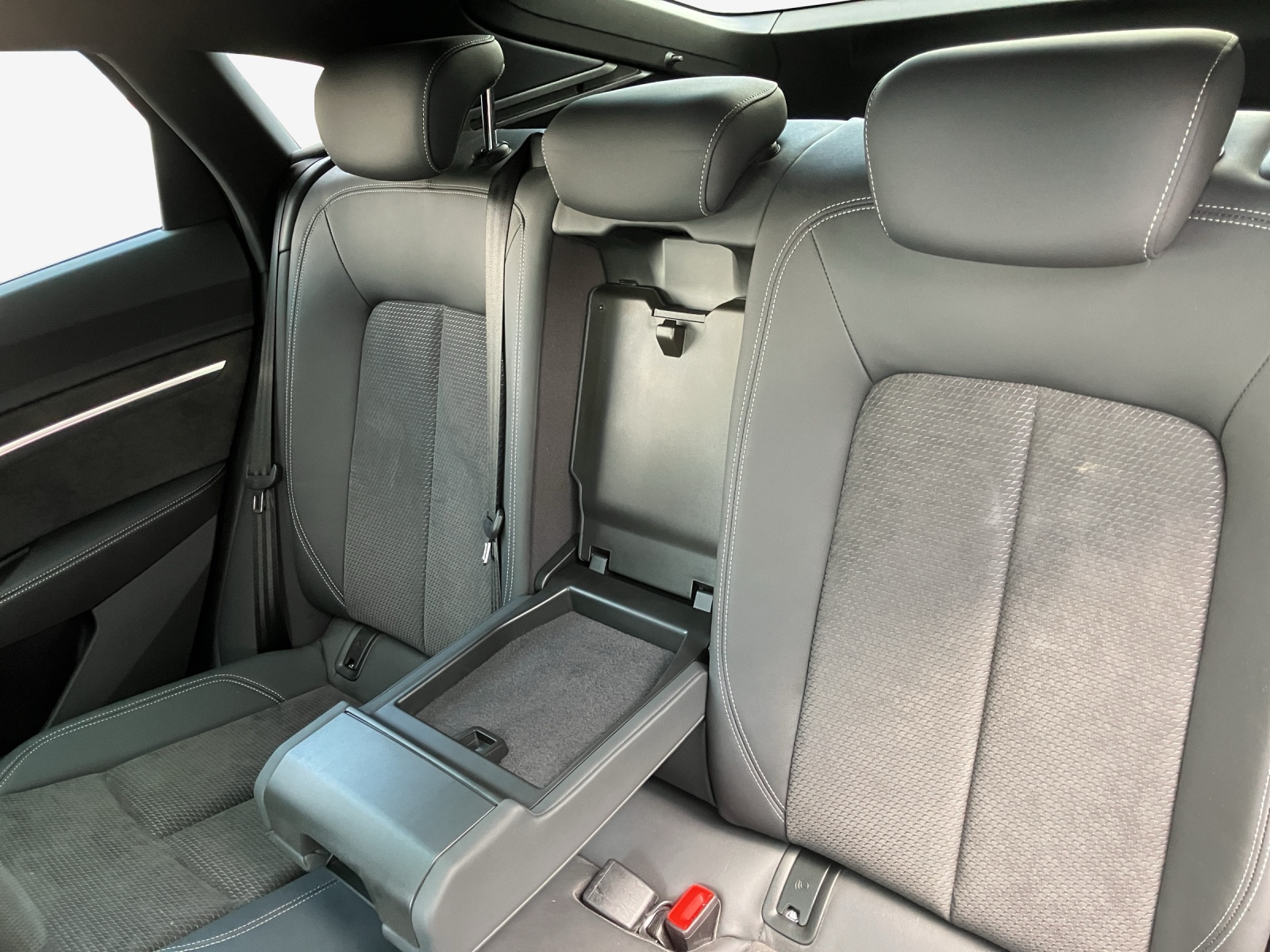 AUDI e-tron 50 Sportback S Line Attraction quattro-image-12