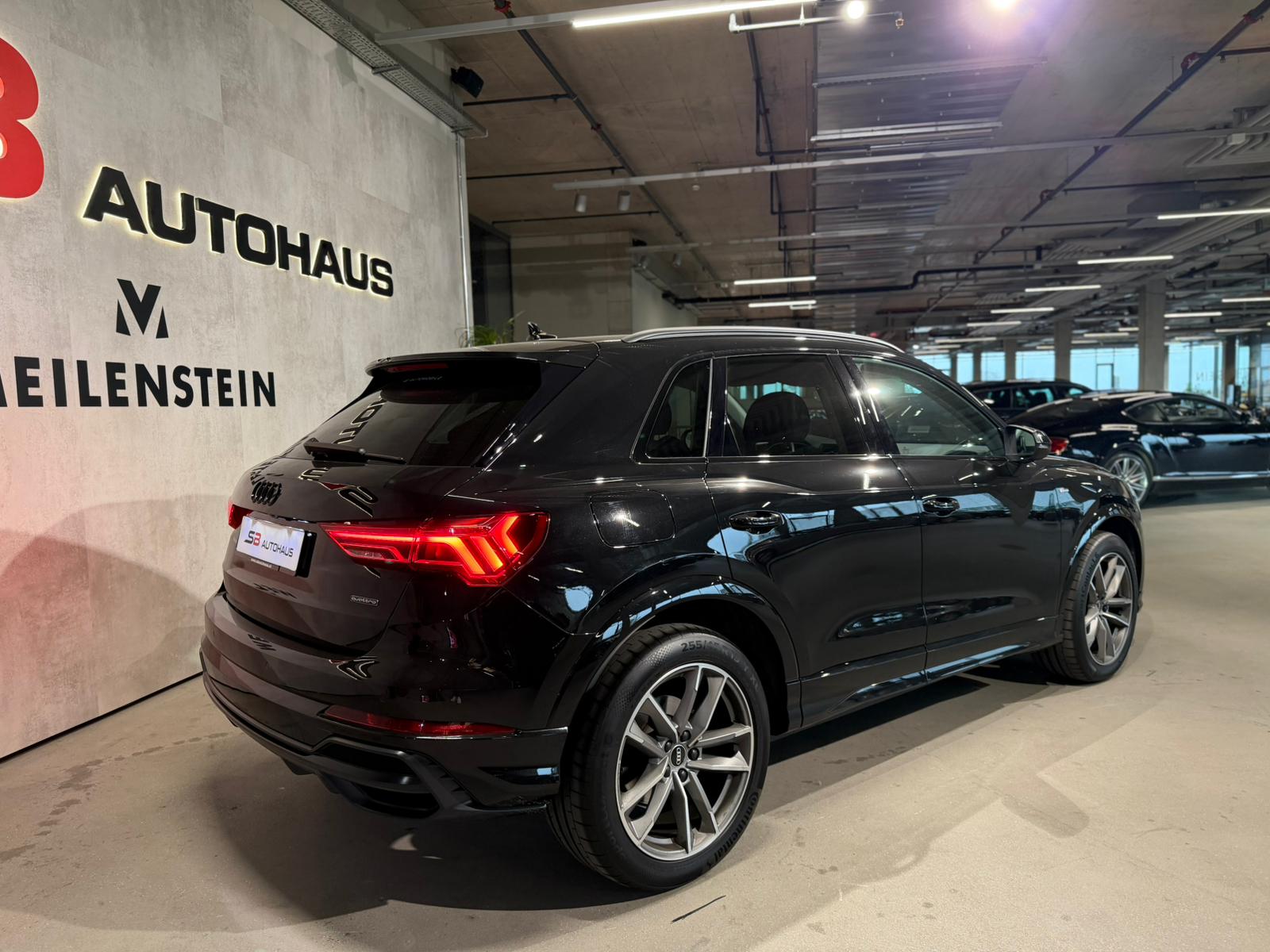 AUDI Q3 Sportback 35 TDI S line quattro S-tronic-image-5