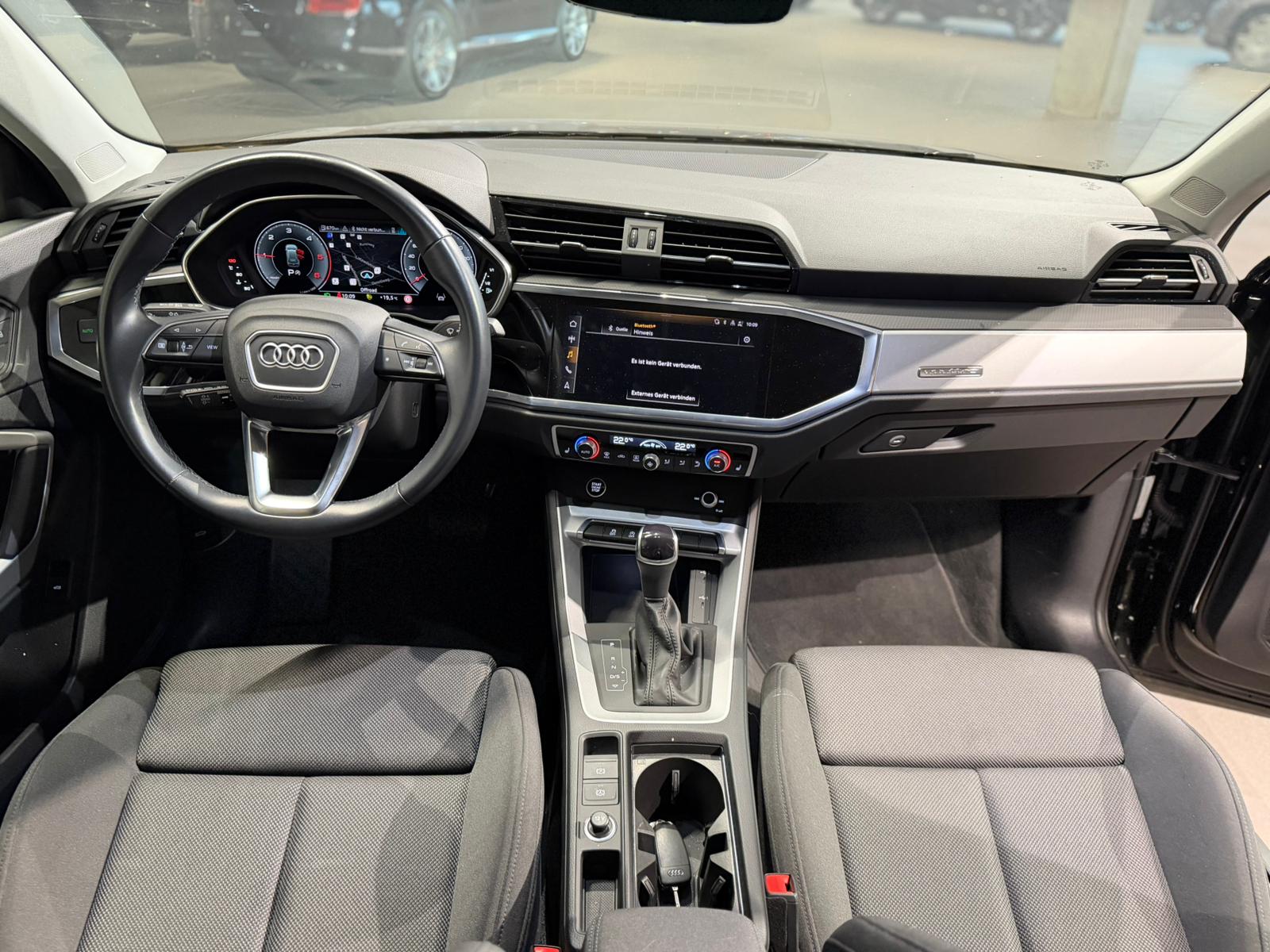 AUDI Q3 Sportback 35 TDI S line quattro S-tronic-image-19