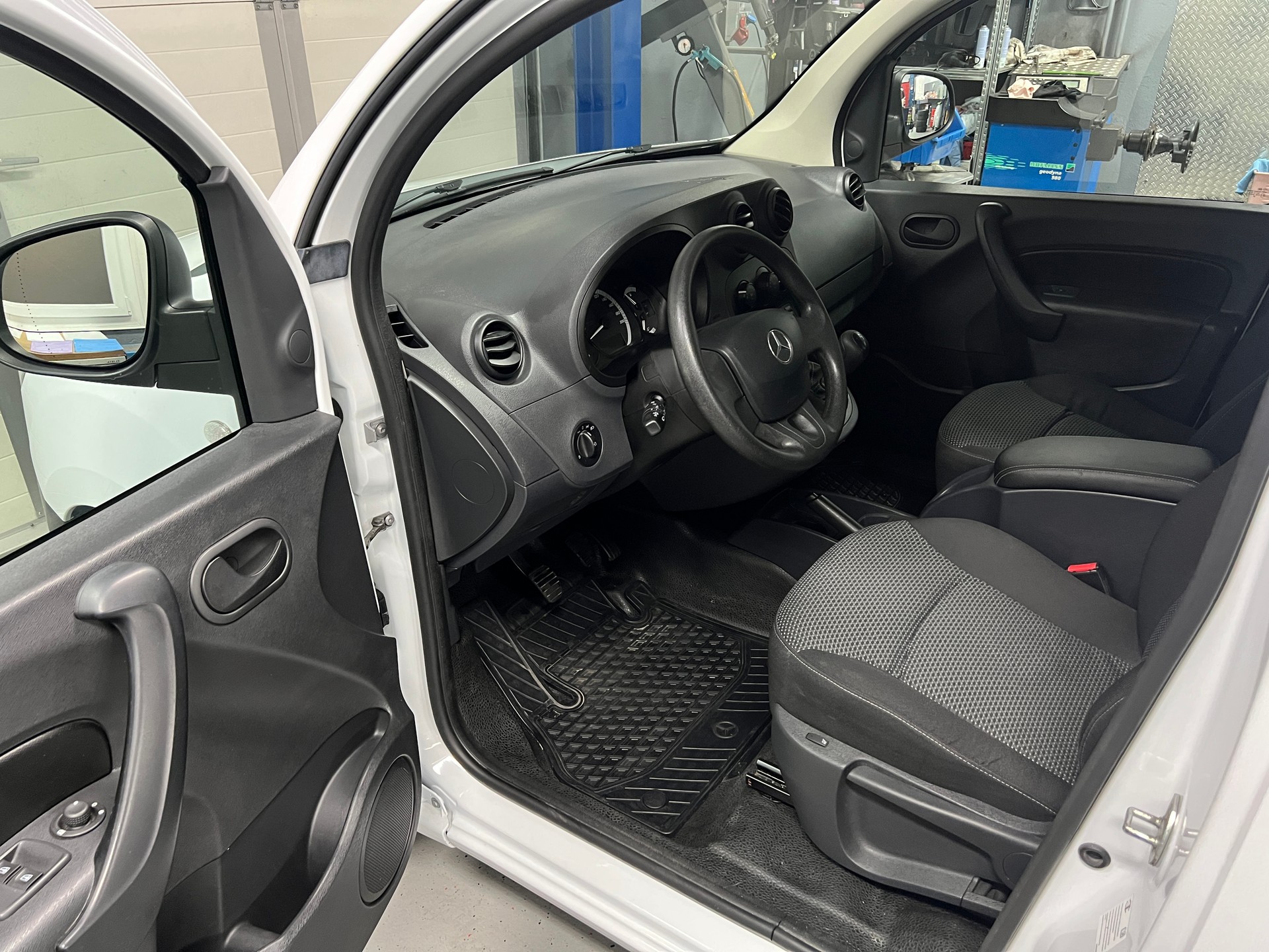 MERCEDES-BENZ Citan 109 CDI L Euro 6-image-4