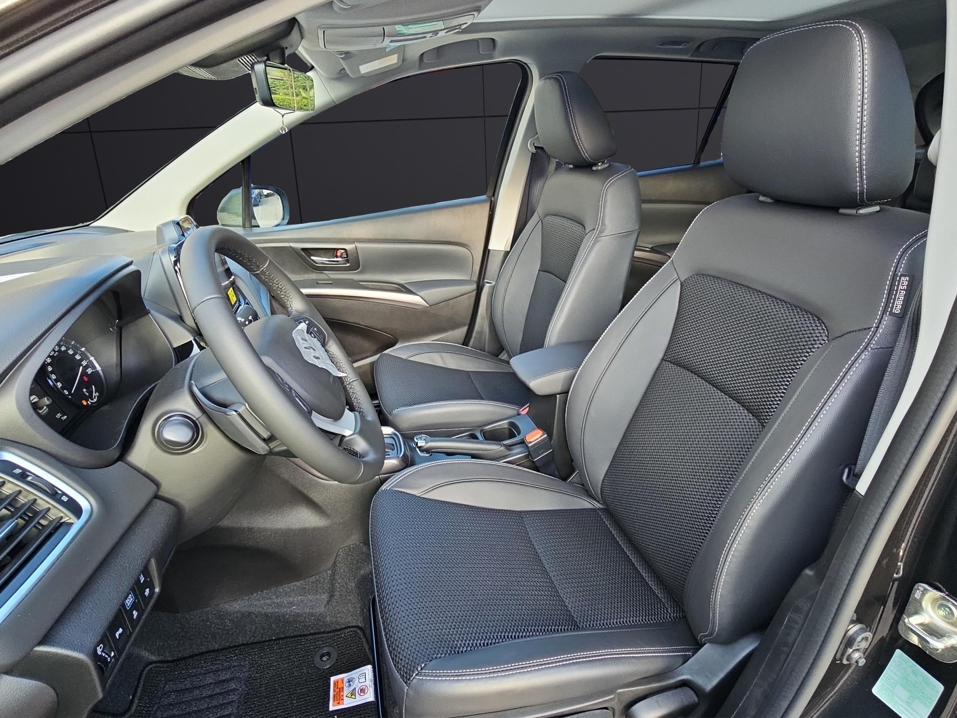 SUZUKI S-Cross 1.5 Compact Top Hybrid 4x4-image-9