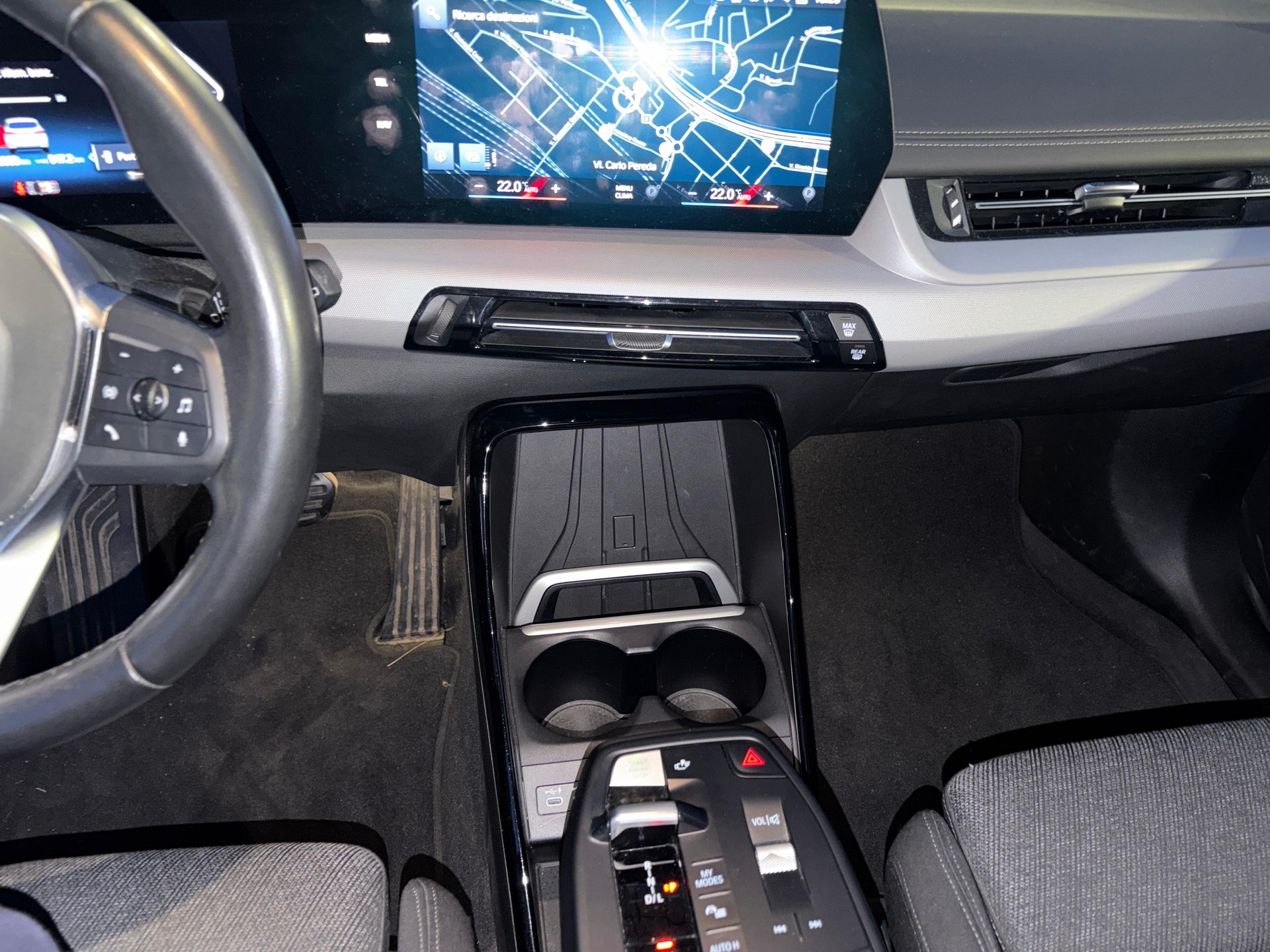 BMW 218d Active Tourer-image-20