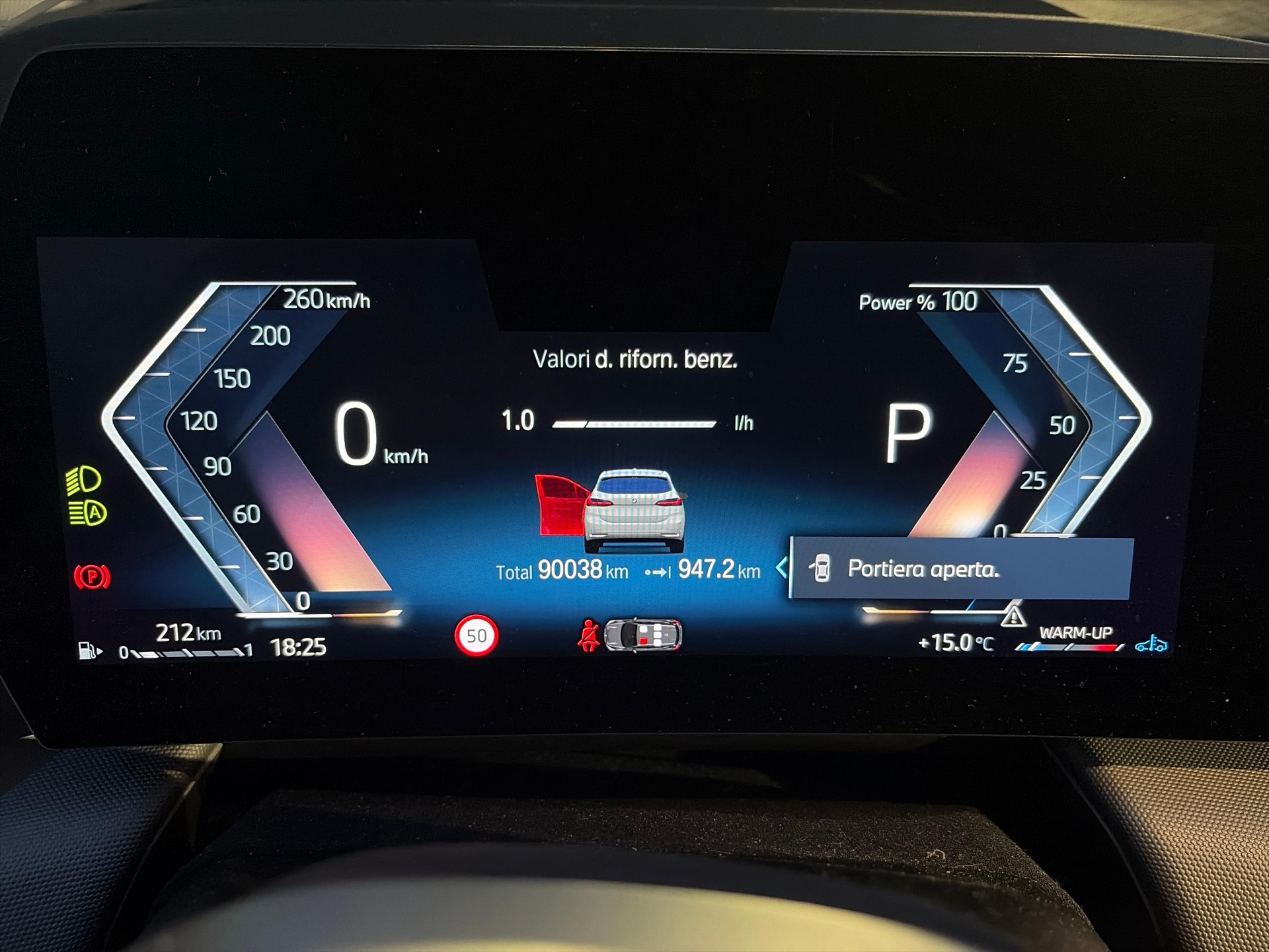 BMW 218d Active Tourer-image-19
