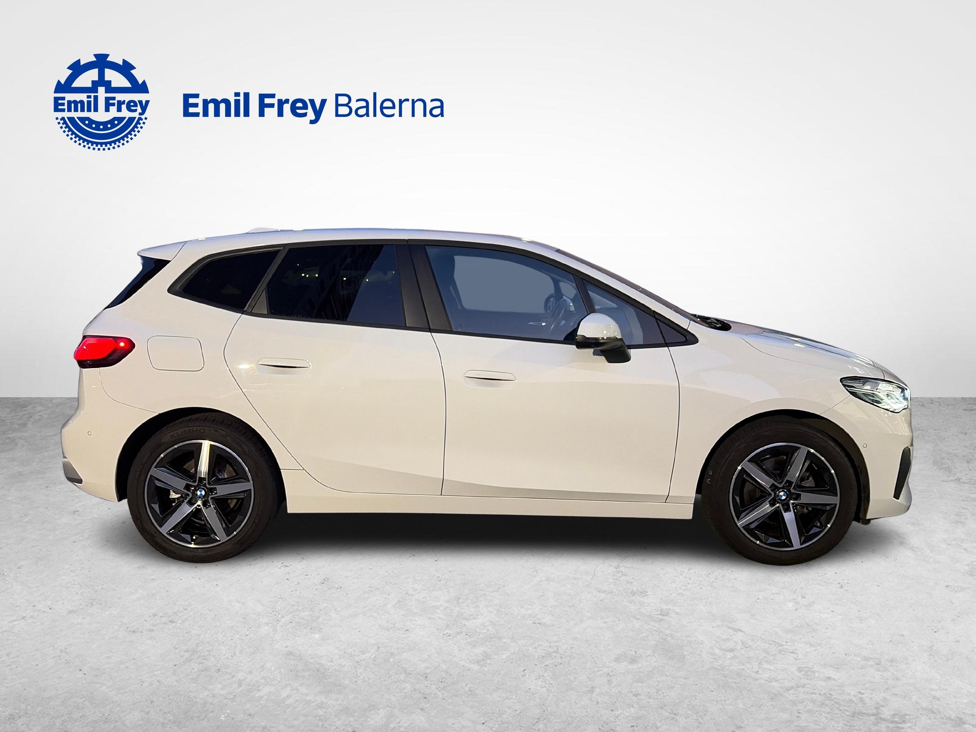 BMW 218d Active Tourer-image-4