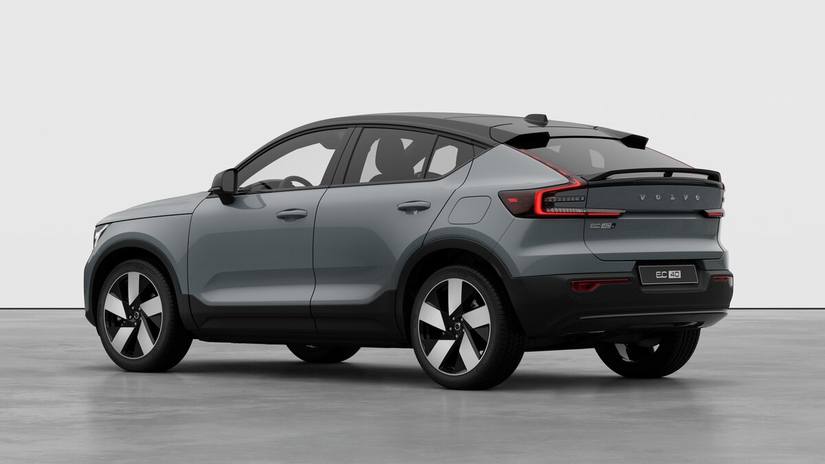 VOLVO EC40 Twin Ultra XCENTRIC AWD-image-1