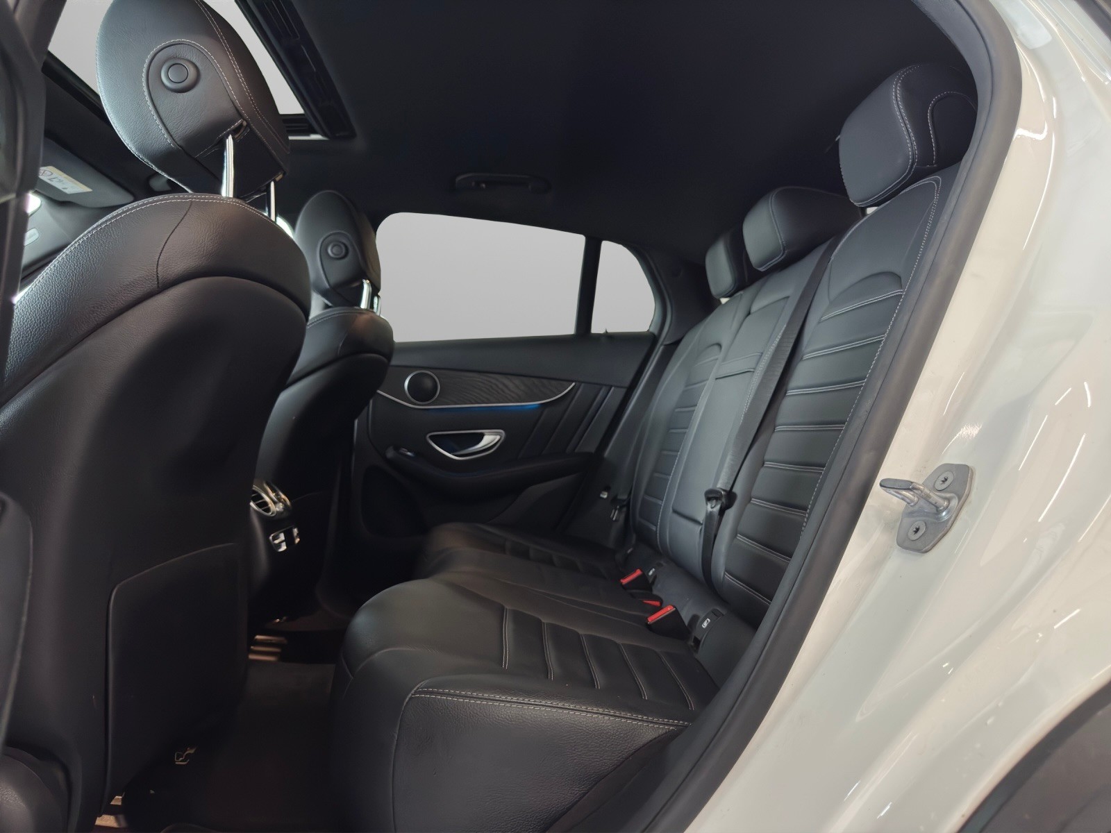 MERCEDES-BENZ GLC Coupé 250 AMG Line 4Matic 9G-Tronic-image-10