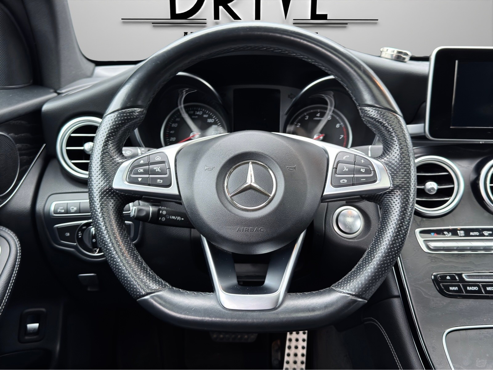 MERCEDES-BENZ GLC Coupé 250 AMG Line 4Matic 9G-Tronic-image-9