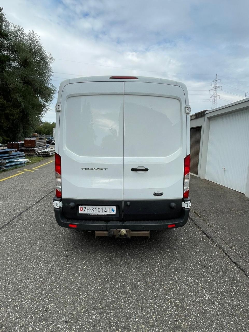 FORD Transit Van 350 L2 Ambiente 2.0 TDCi 170 RWD-image-3